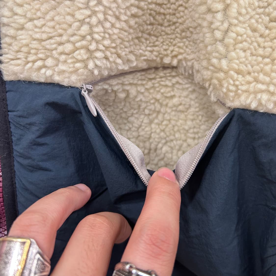 GAP 체스트나일론 배색 뽀글이 플리스 상품이미지4