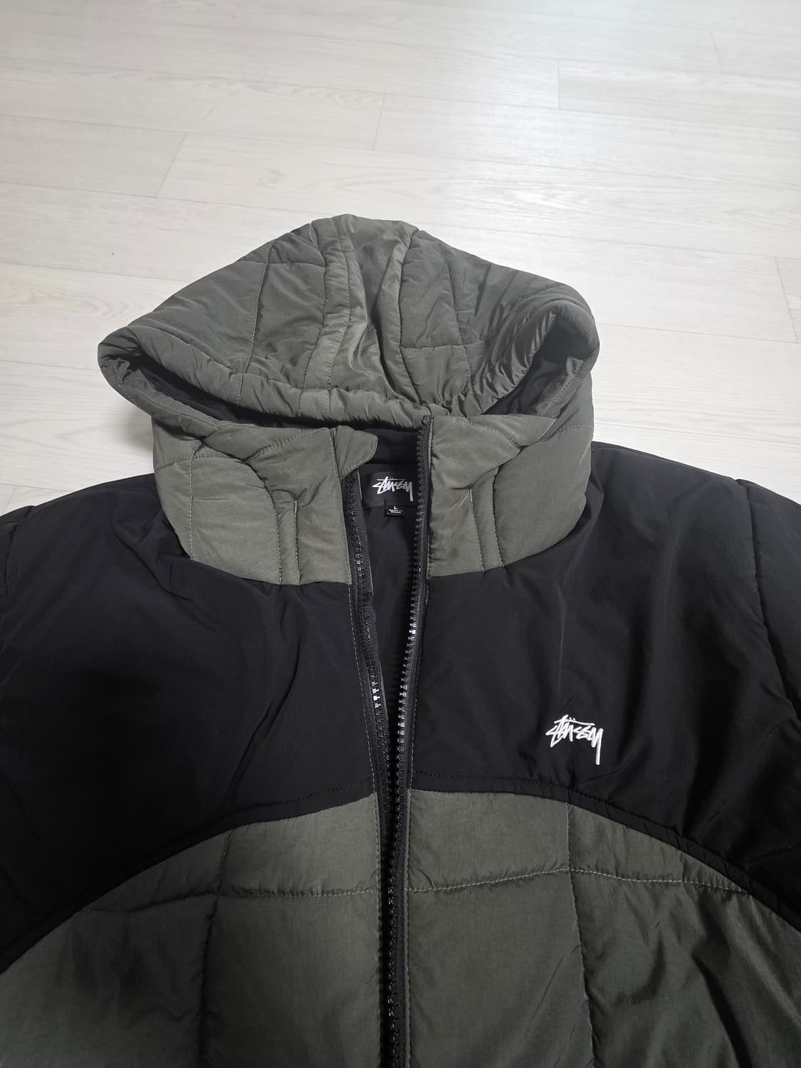 스투시 프리마로프트 마운틴 패딩 L사이즈 상품이미지5