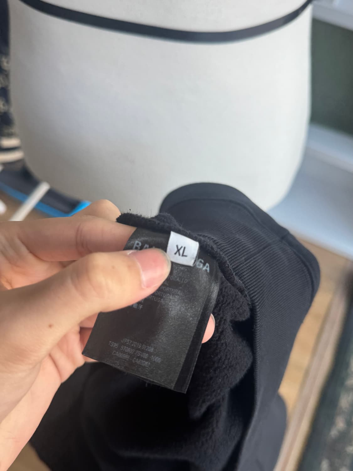 발렌시아가 파리 맨투맨 상품이미지5