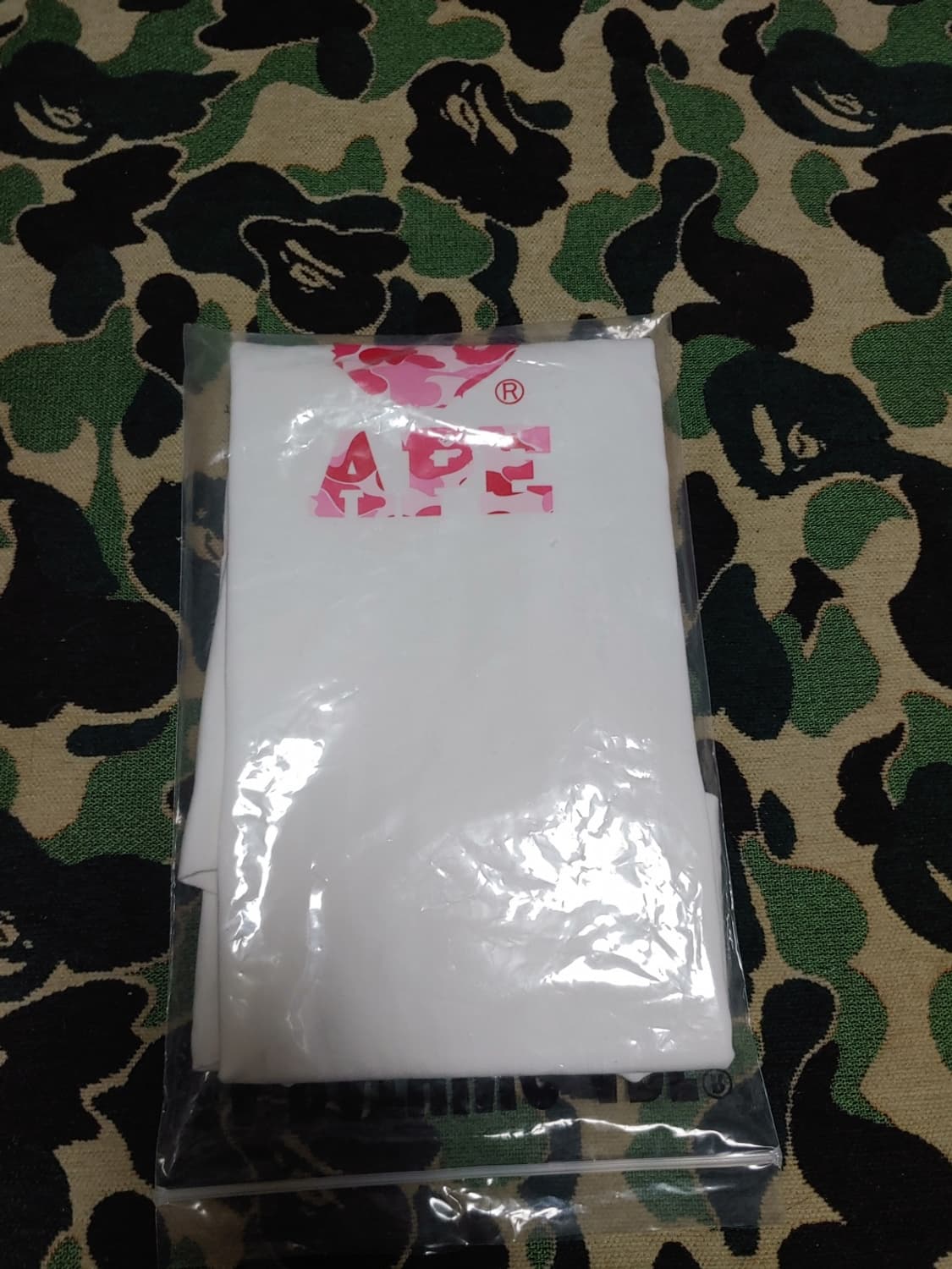 [L] 베이프 25SS ABC 핑크카모 컬리지 반팔티 상품이미지3