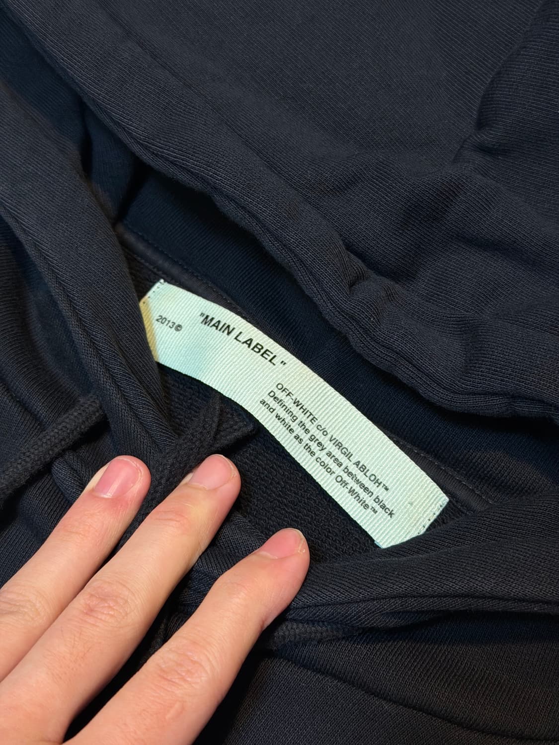 오프화이트 18ss 디아고날 플레임 절개 후드티 블랙 상품이미지4