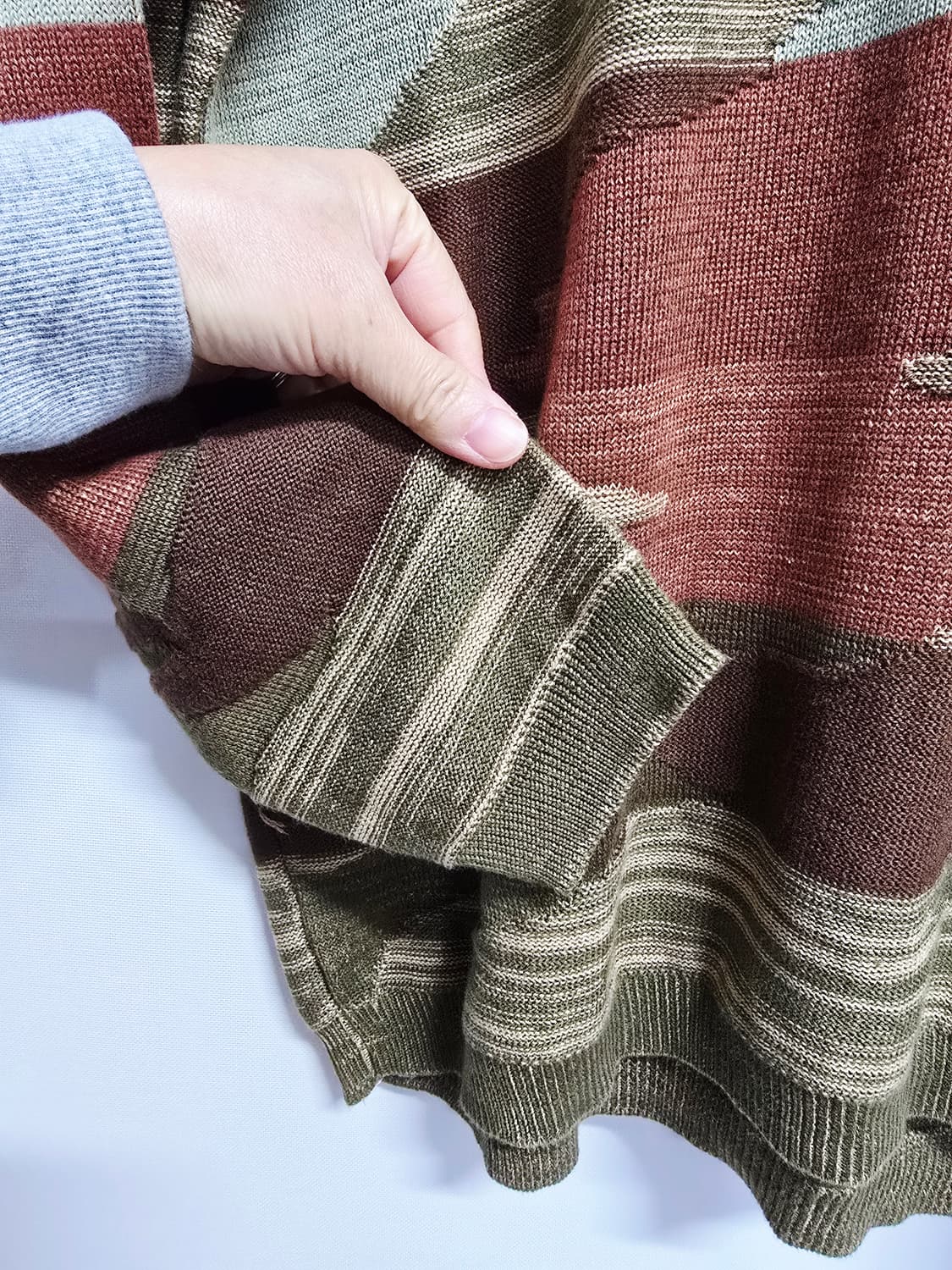 자라 패턴 니트 스웨터 브라운/카키 상품이미지4