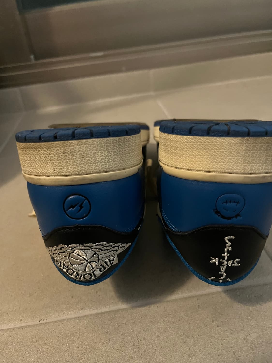 조던 1 x 트래비스 스캇 x 프라그먼트 레트로 로우 OG SP 밀리터리 상품이미지8