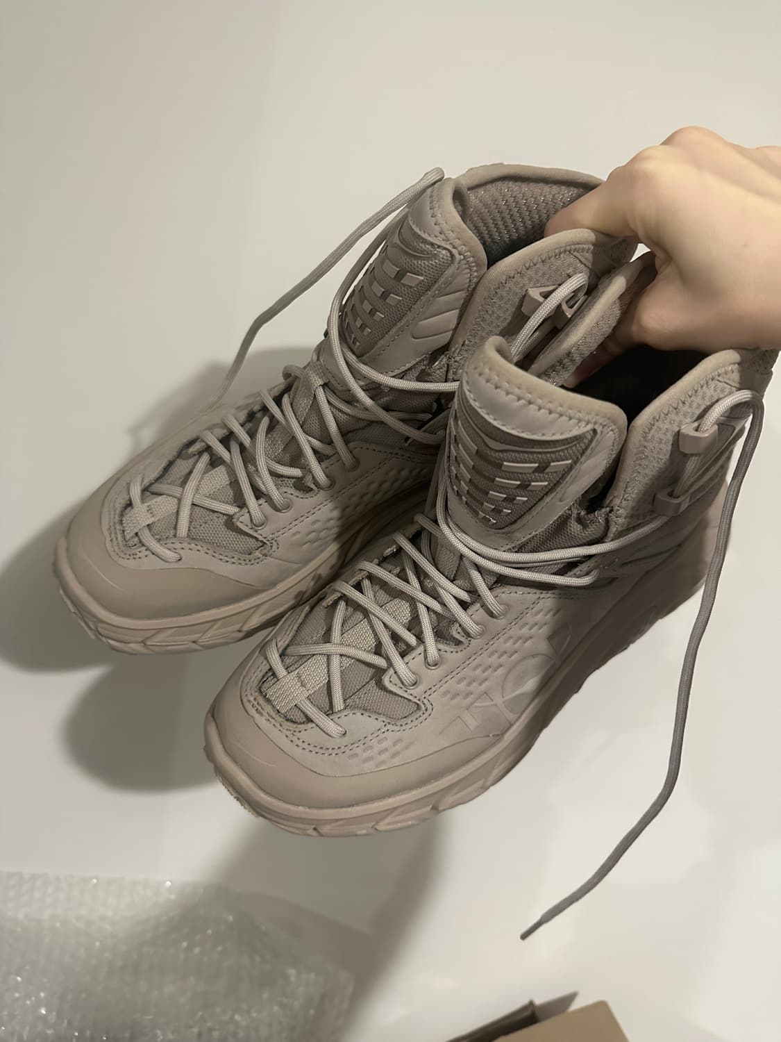 255)호카 토르 울트라 하이 심플리 토프 상품이미지5