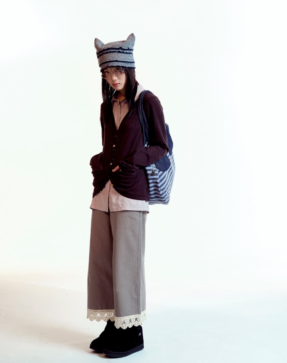 당일배송) 코이세이오 knit lace pants 레이스 팬츠애쉬브라운 상품이미지1