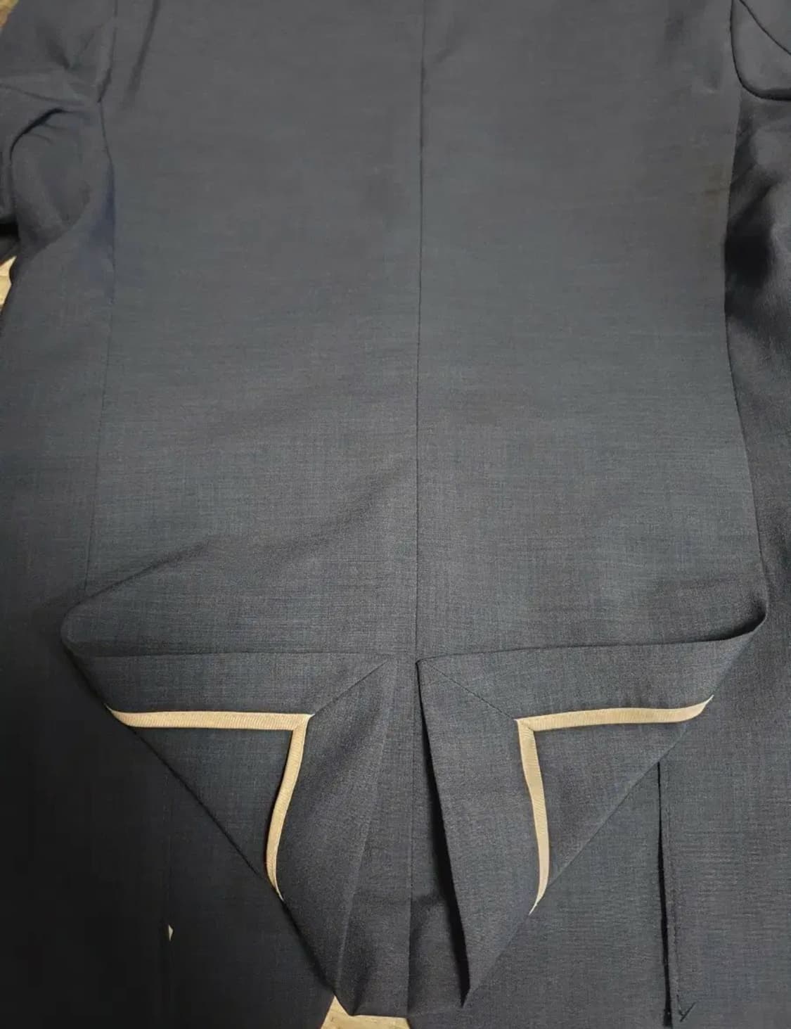 RUHE 슬림핏 린넨 싱글 투버튼 봄 여름용 수트셋업 네이비 (M) 상품이미지3