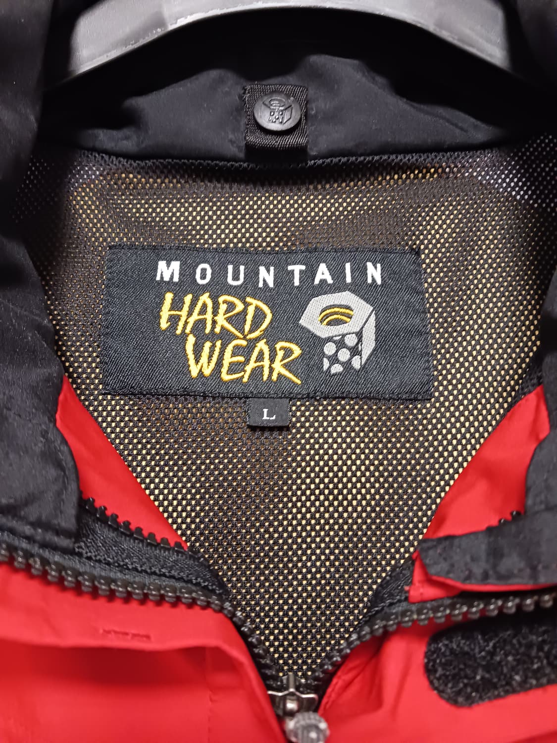 마운틴 하드웨어 고어텍스 상품이미지2