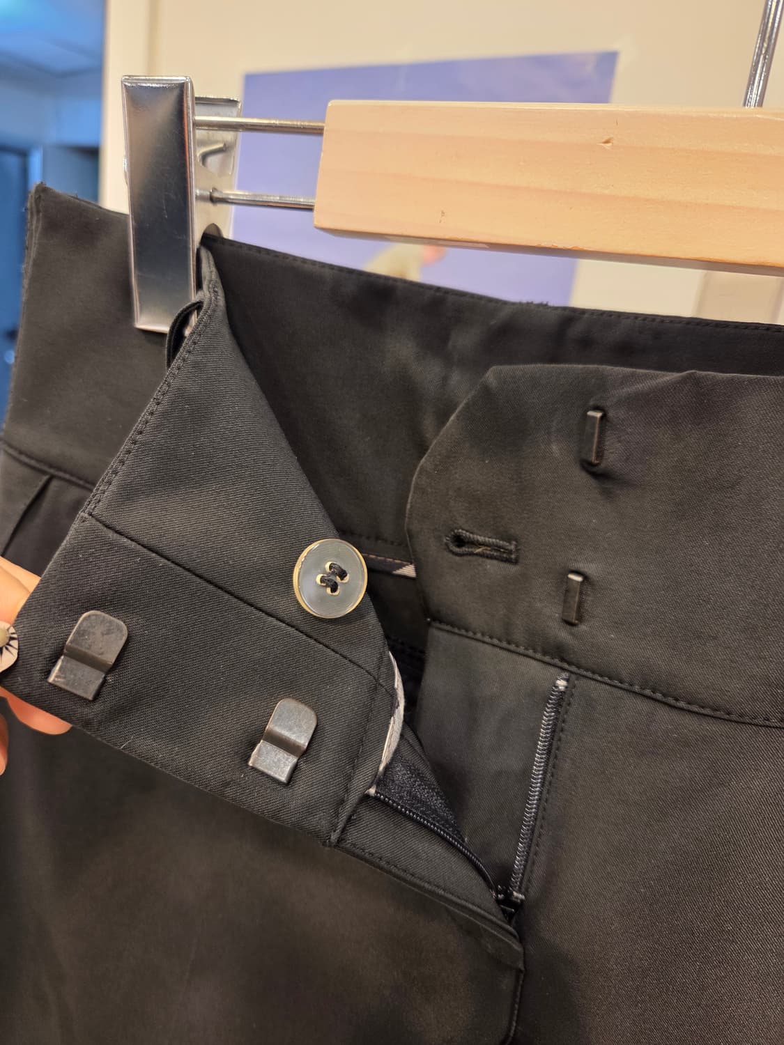 버버리 블랙 로우 웨스트 스트레치 팬츠 상품이미지4