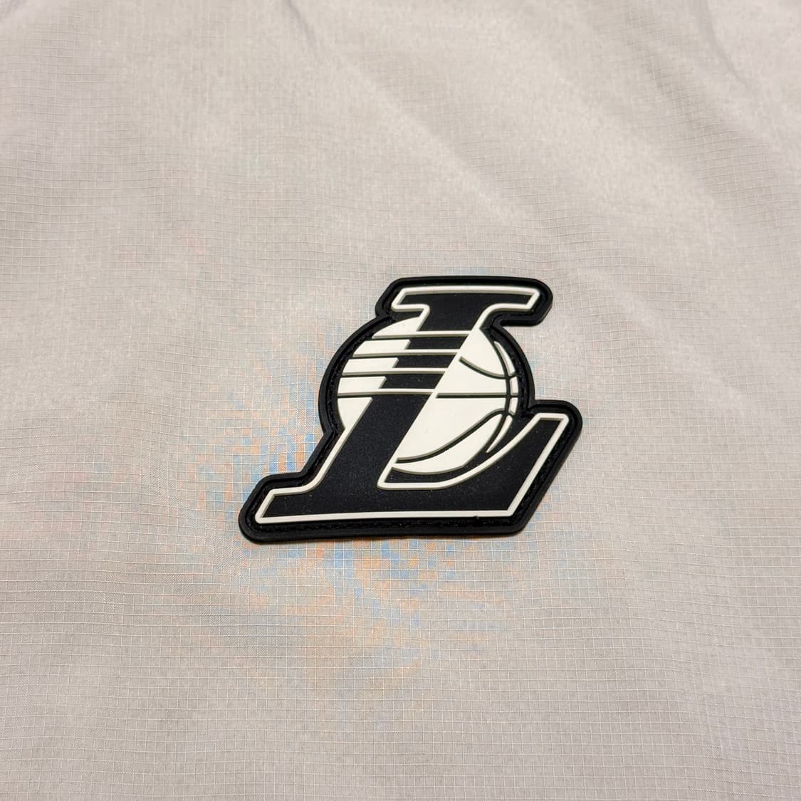 NBA 레이커스 반팔 아노락 바람막이 L 상품이미지4