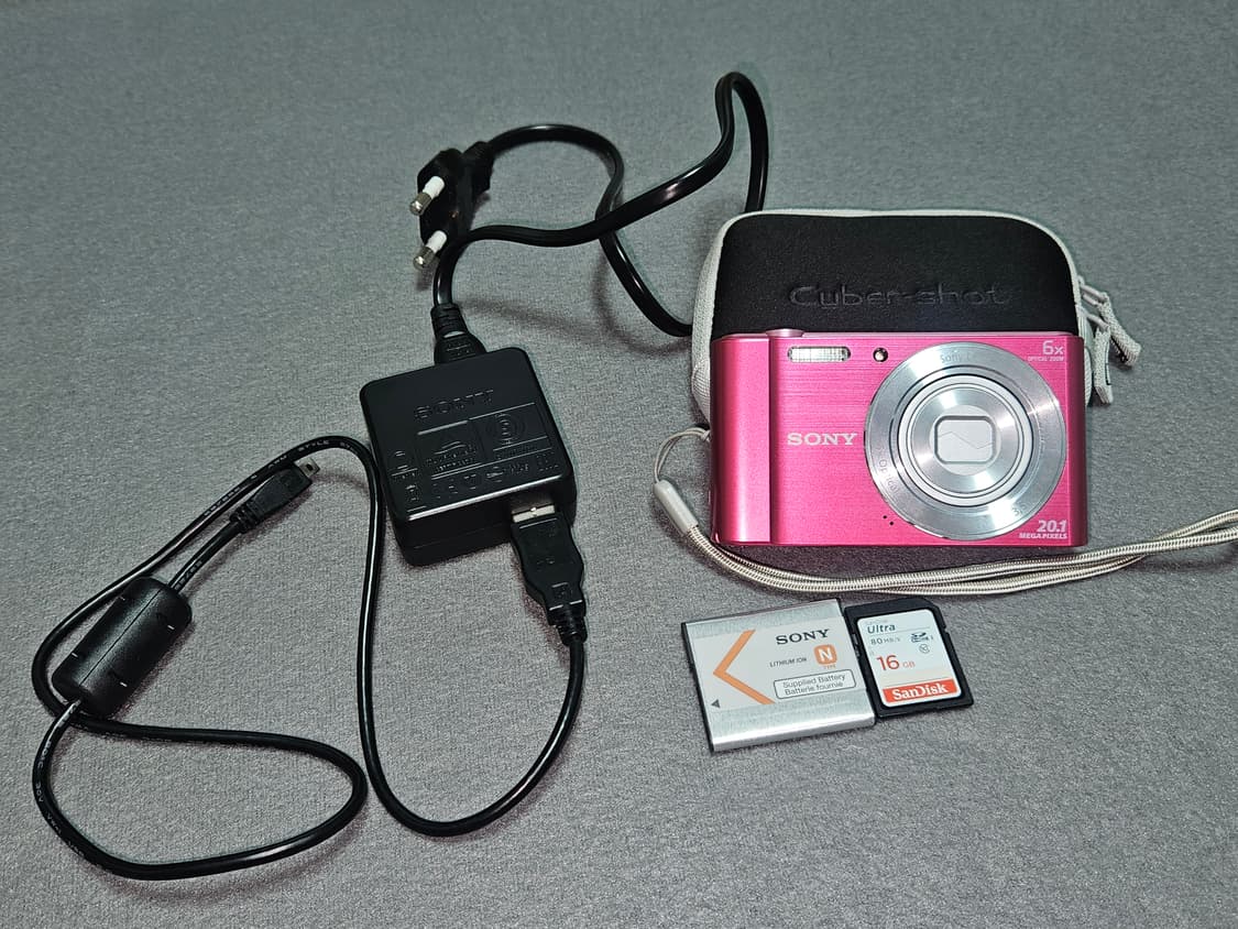 소니 사이버샷 dsc-w810 빈티지 디카 판매합니다 상품이미지1