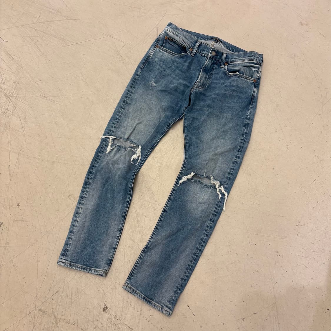 폴로 랄프로렌 디스트로이드 워싱 데님 팬츠 상품이미지3