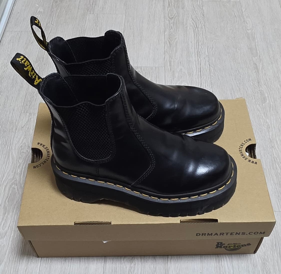 닥터마틴 2976 쿼드 UK3(220~225) 상품이미지5