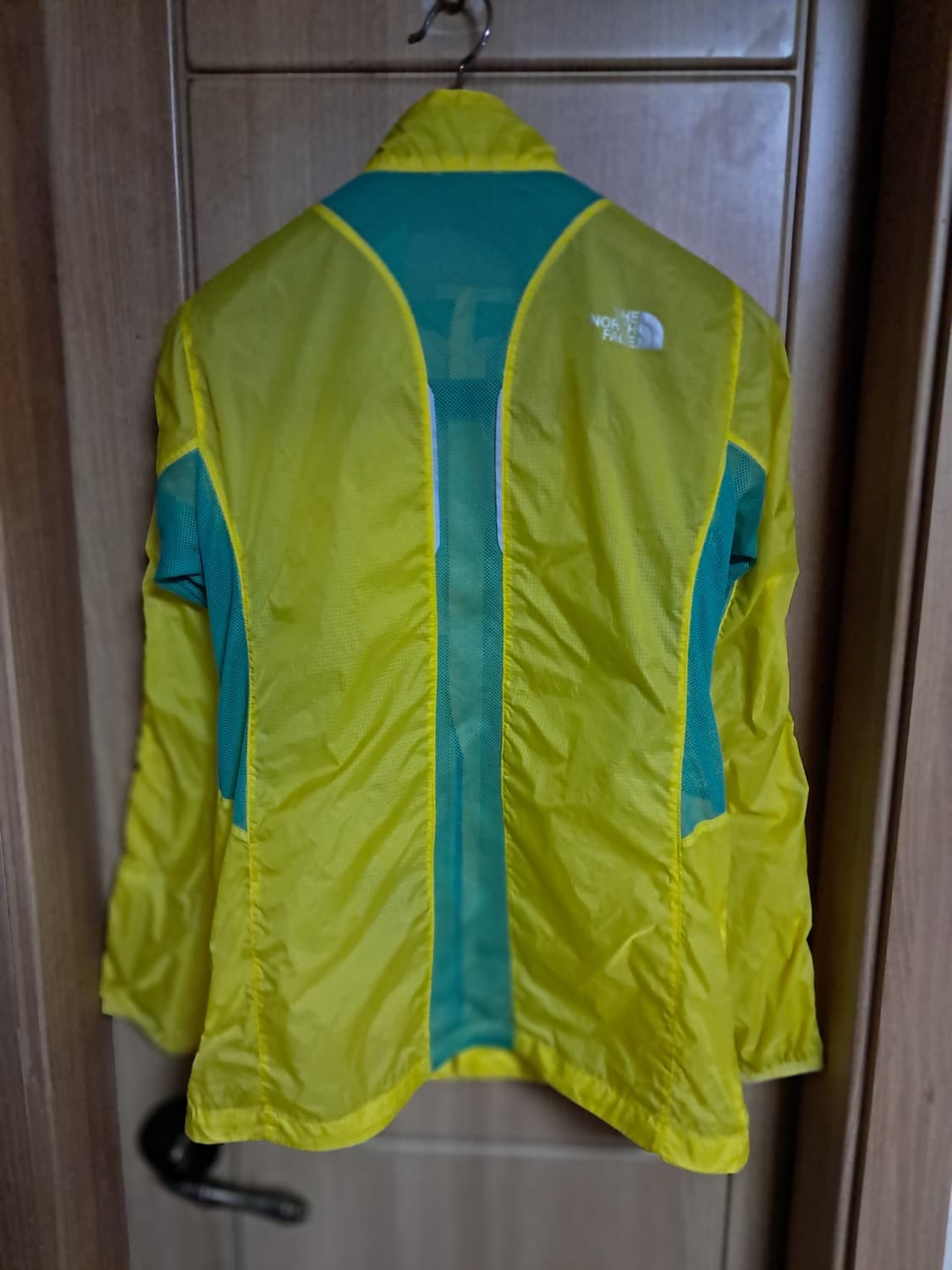 노스페이스 여성 바람막이 L 상품이미지2