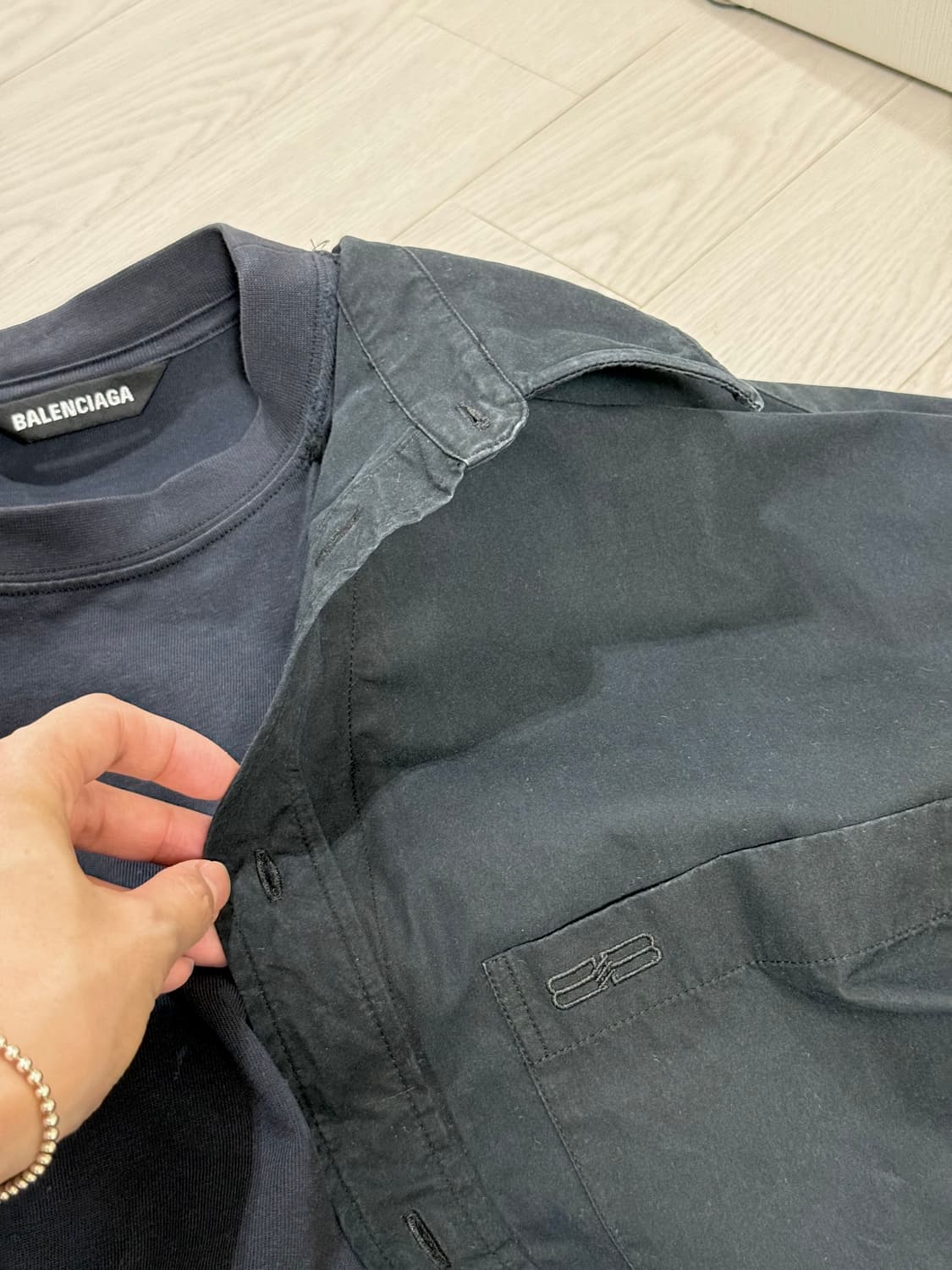 [3] 발렌시아가 BB로고 트롱프뢰유 셔츠 레이어드 롱슬리브 블랙 상품이미지4
