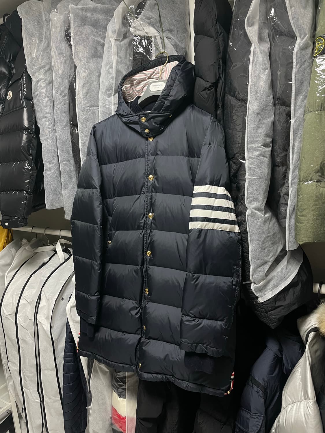 [4사이즈] 톰브라운 매트 나일론 사선 다운 코트 패딩자켓 상품이미지2