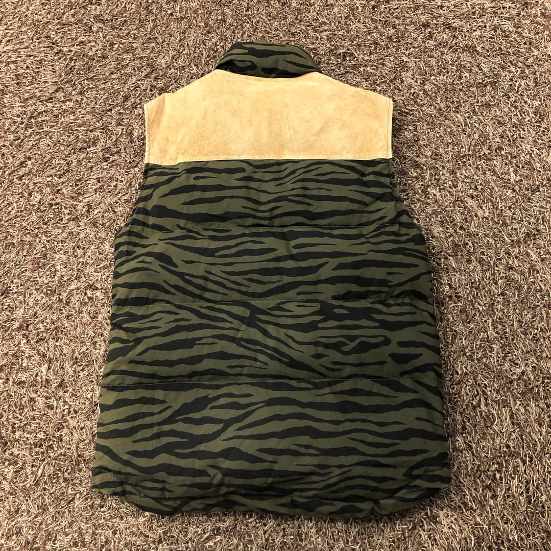 아디다스 카모 패턴 패딩 조끼 상품이미지5