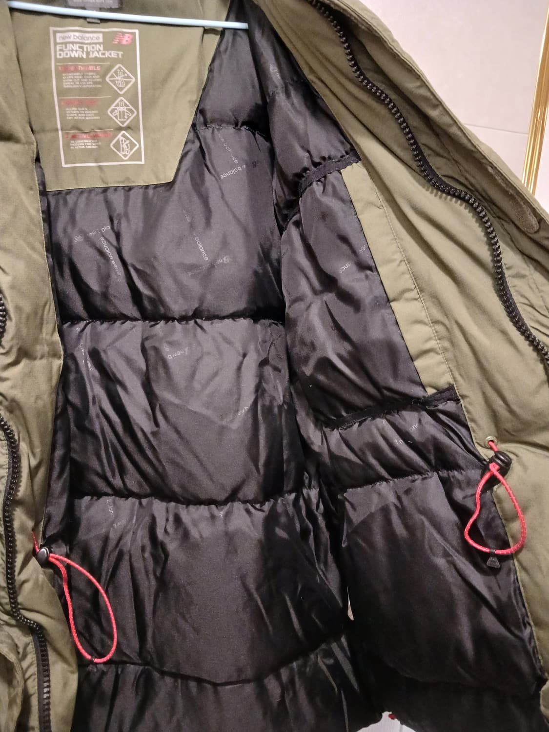 뉴발란스 정품 남성 패딩 110 (XXL) 사이즈 상품이미지4