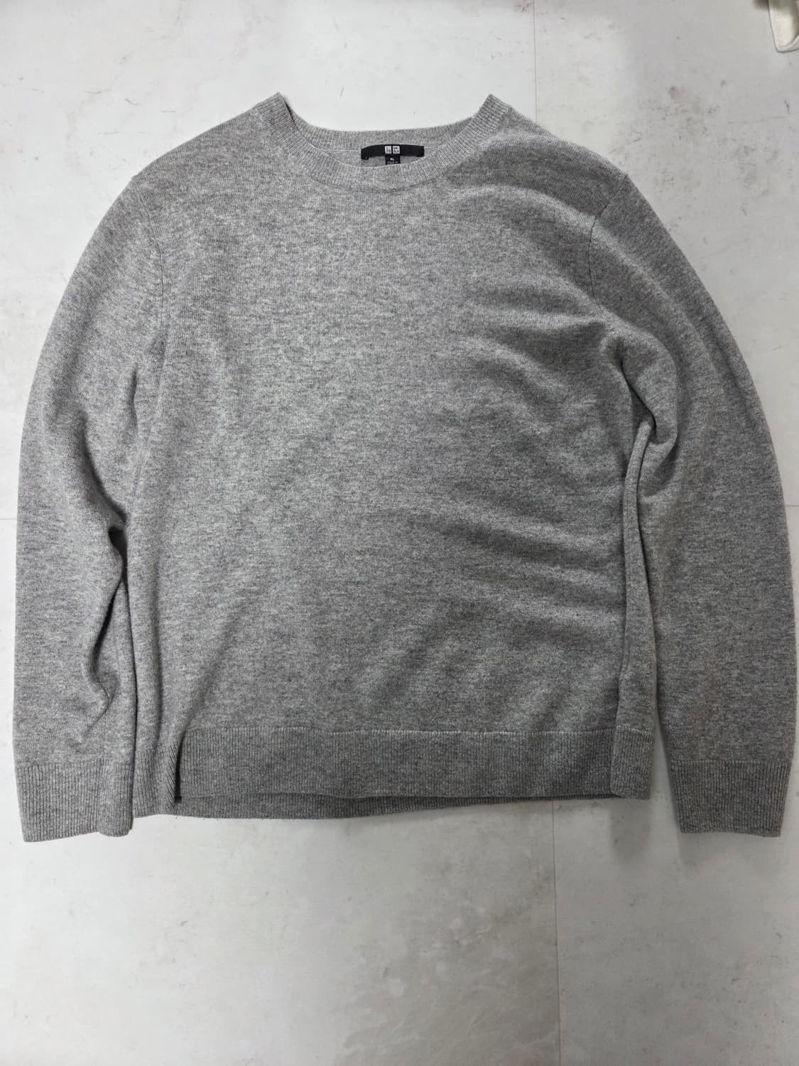 유니클로 캐시미어 크루넥 니트 그레이 상품이미지1