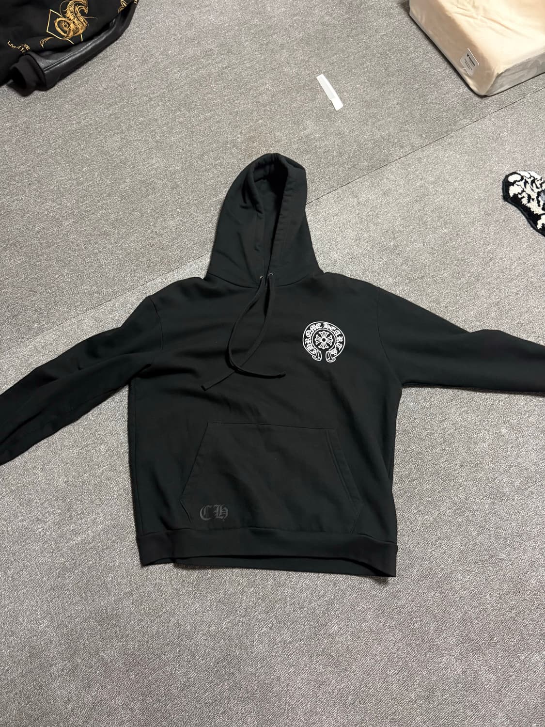 크롬하츠 도쿄 홀슈 M 인보이스 포함 <-> 홀슈 플로랄 (M or S) 상품이미지2