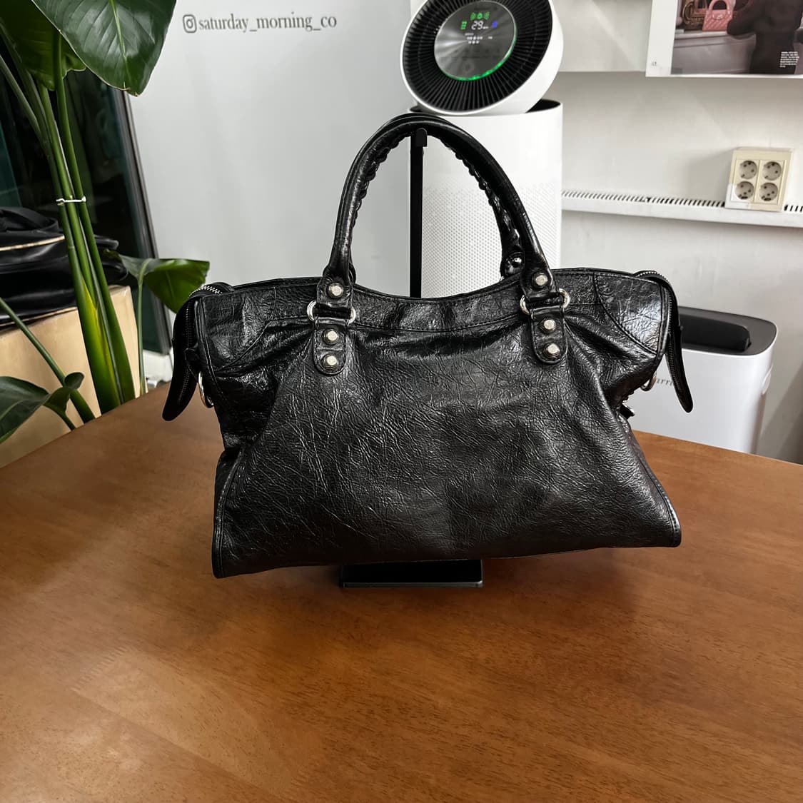 발렌시아가 뉴자이언트 시티 모터백 미디움 상품이미지5