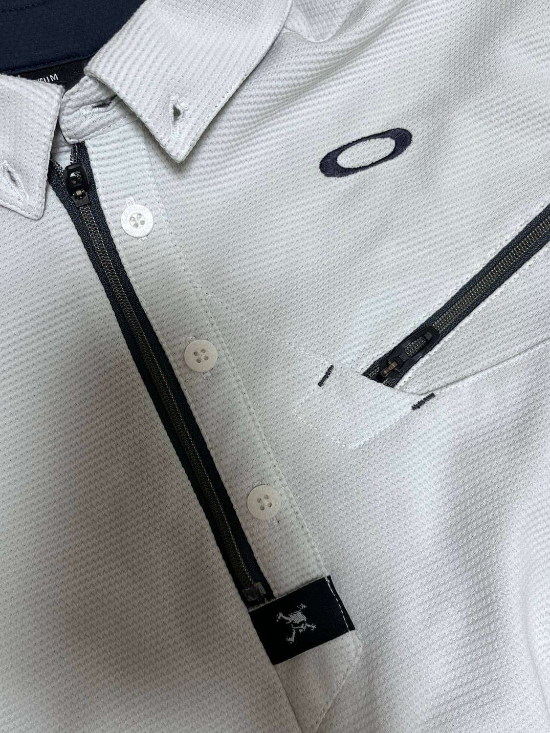 오클리 화이트 롱슬리브 상품이미지3