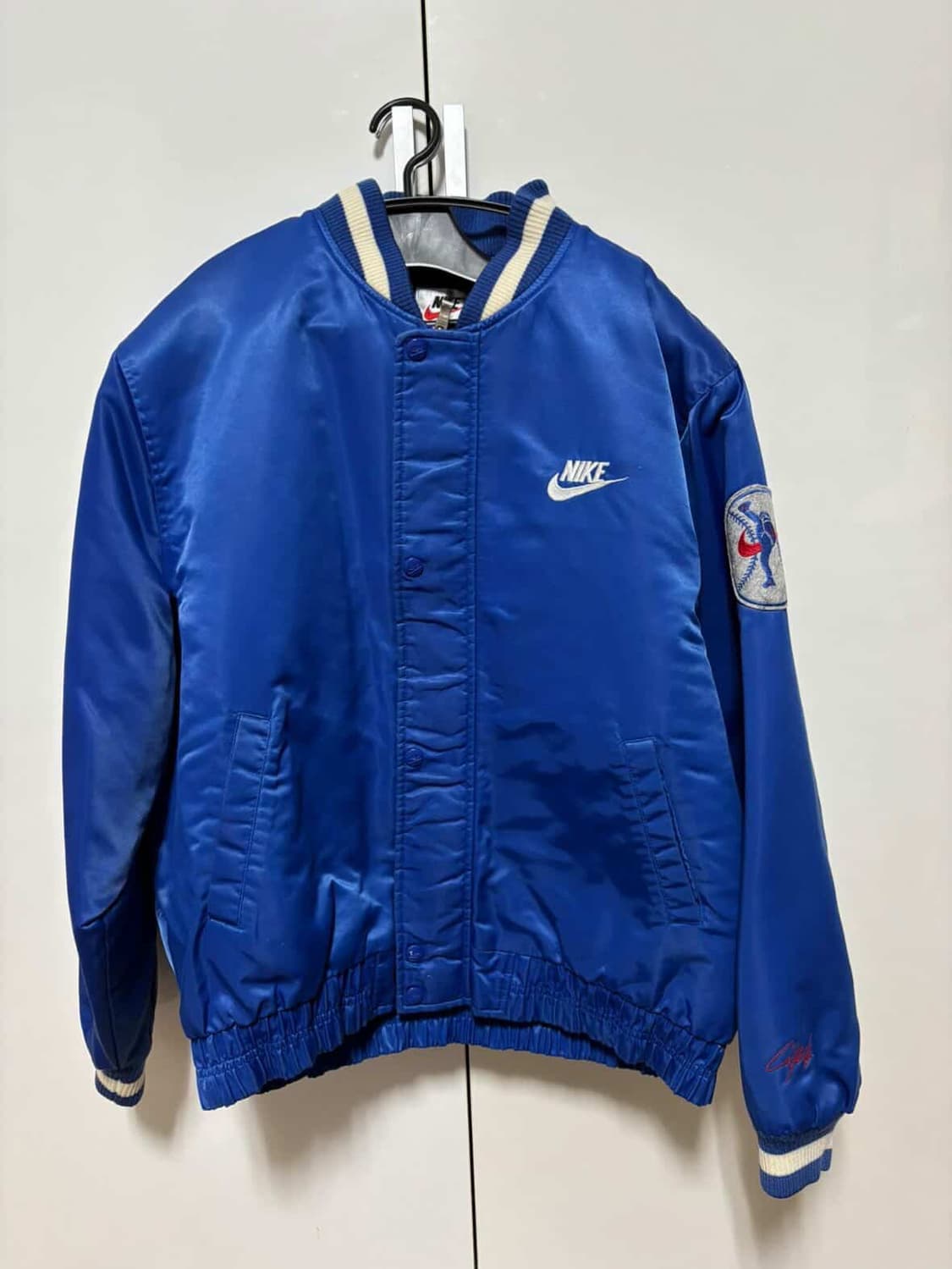 [NIKE] 나이키 올드스쿨 ‘Athletics’ 새틴 바시티 자켓 상품이미지1