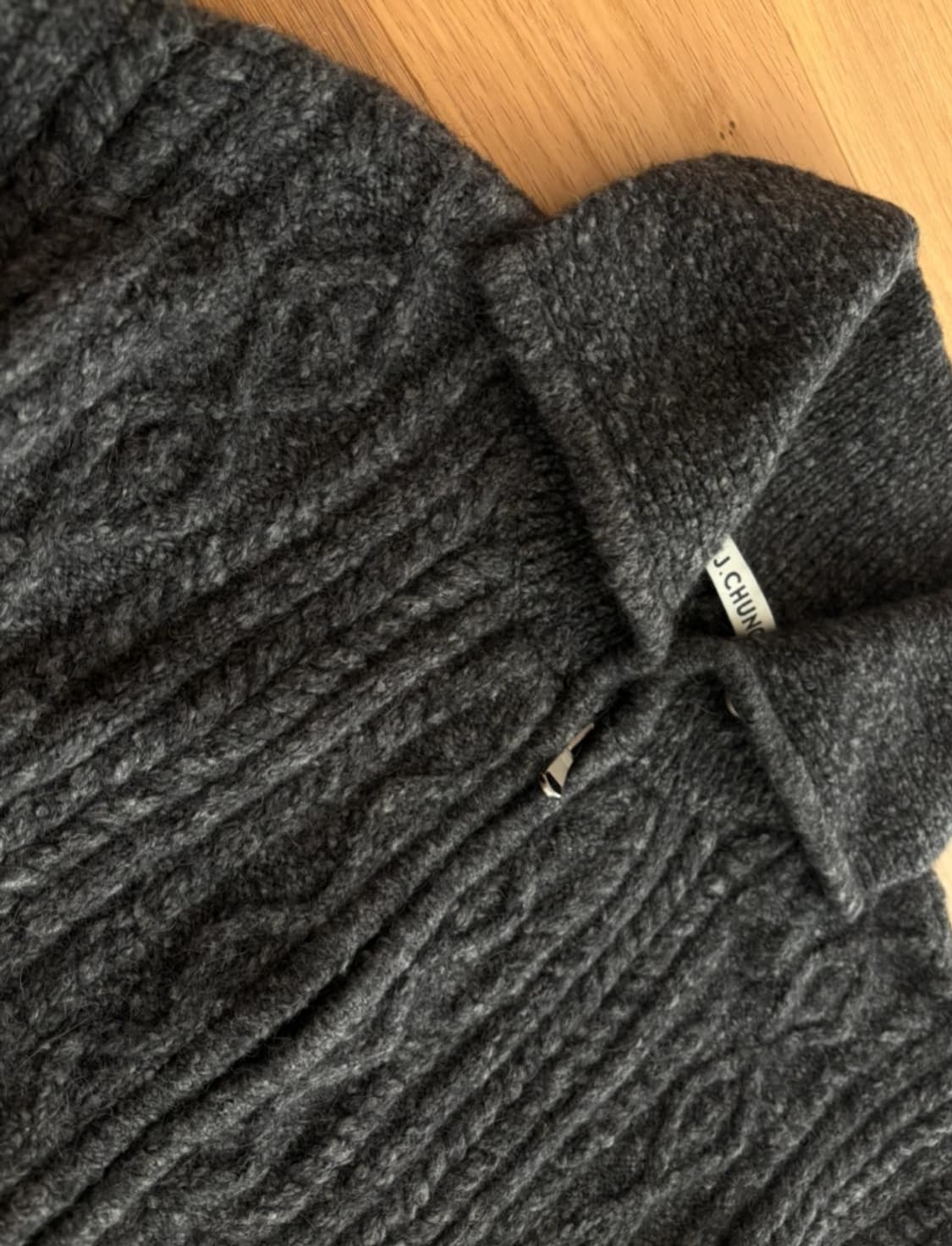 제이청 알파카 크롭 니트집업 상품이미지2
