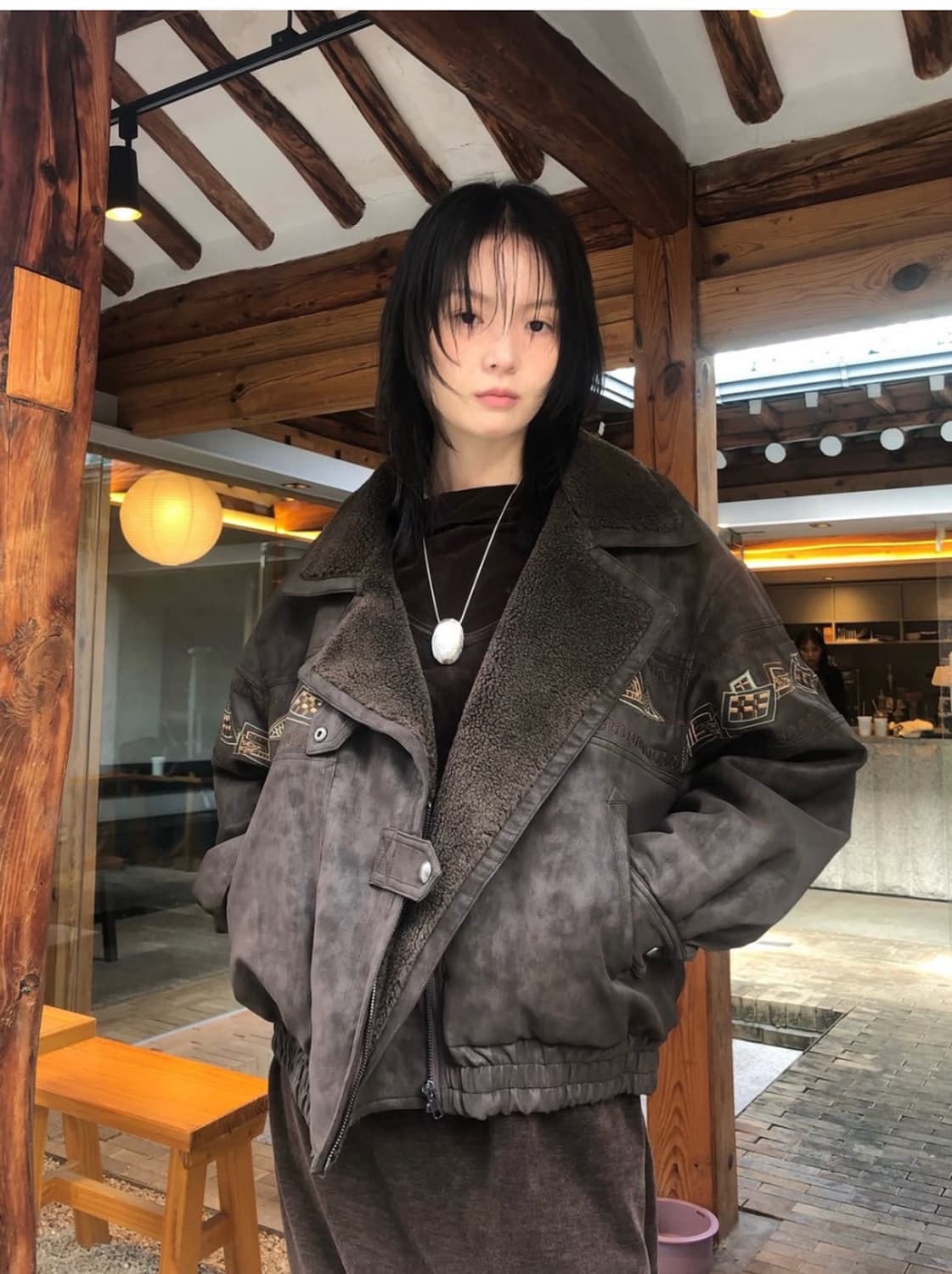 Unanswered mystery 무스탕 (brown) 상품이미지1