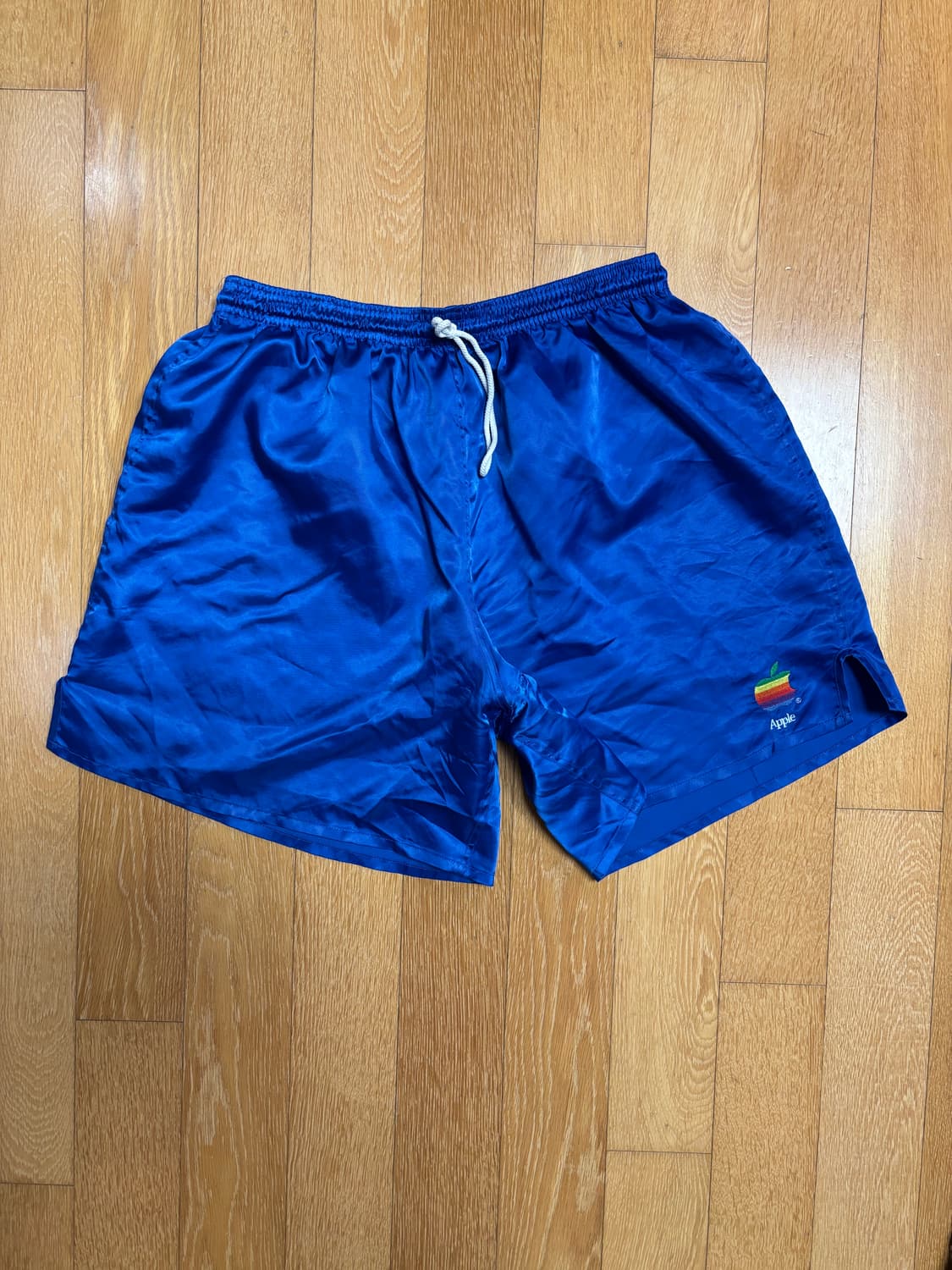 90s apple 나일론 쇼츠 상품이미지1