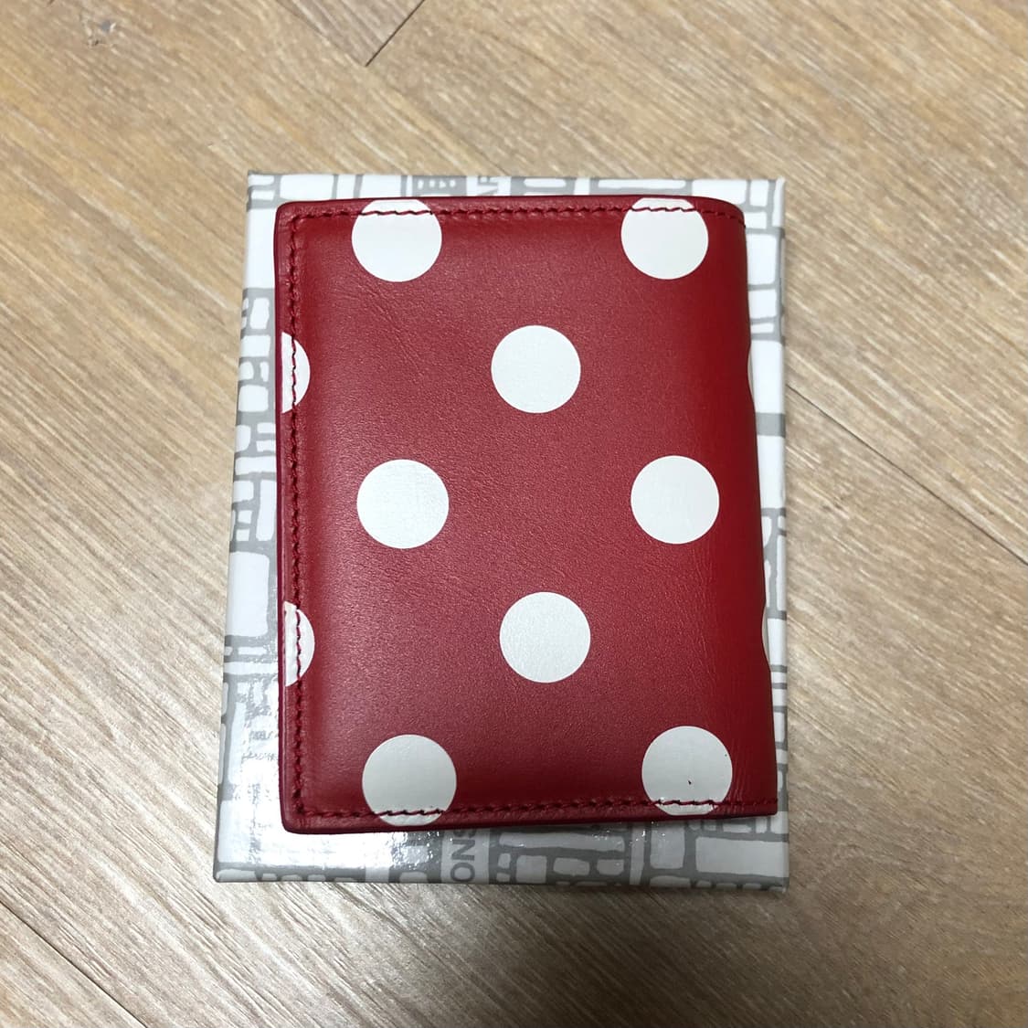 꼼데가르송 폴카 도트 반지갑 상품이미지2