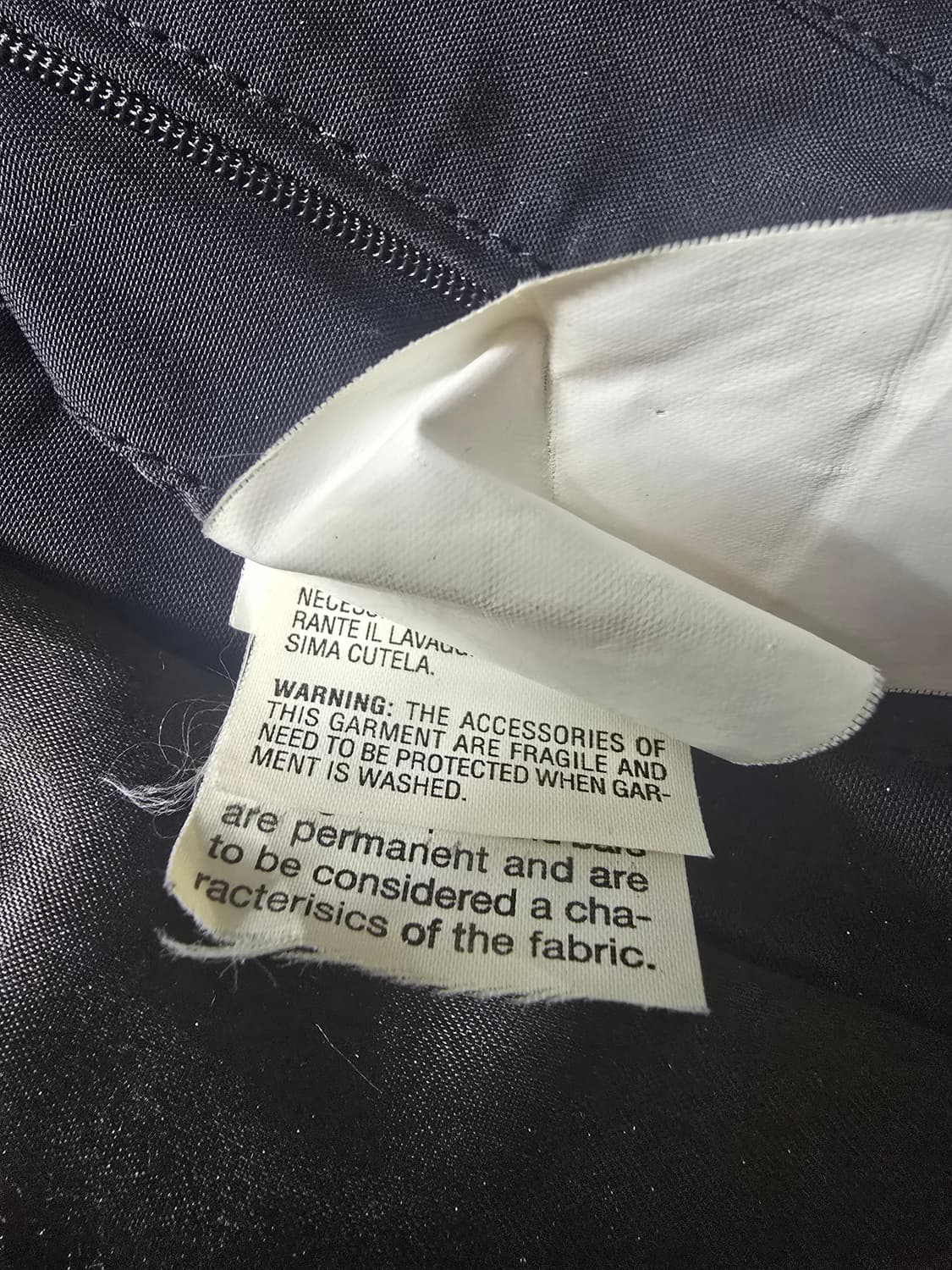 (52) [EMPORIO ARMANI]엠포리오 아르마니 블랙 자켓 상품이미지8