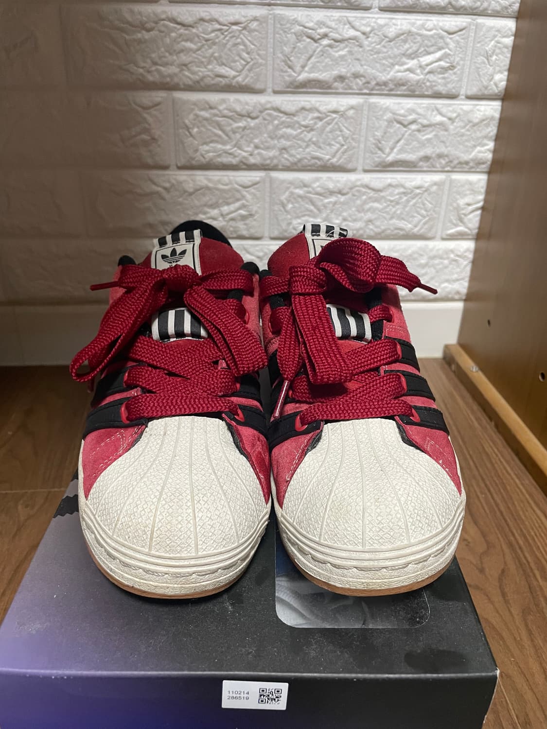 아디다스 x YNuK 슈퍼스타 레드 상품이미지5