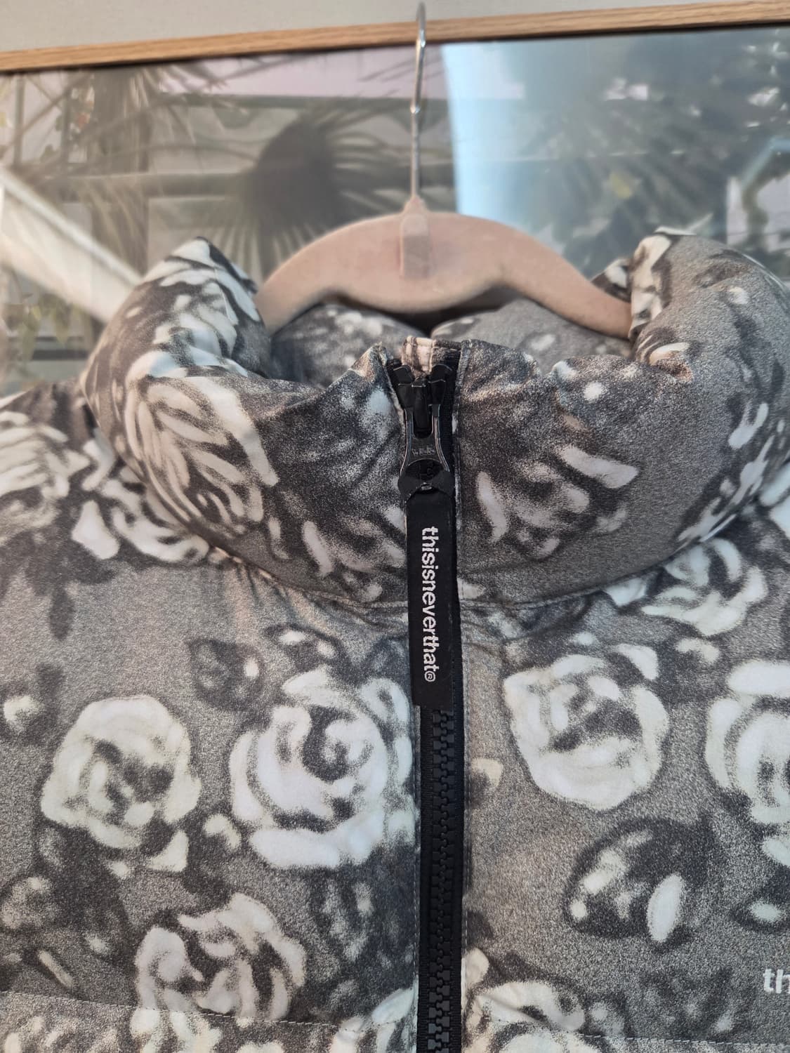 디스이즈네버댓 플라워 그레이 패딩 베스트 상품이미지2