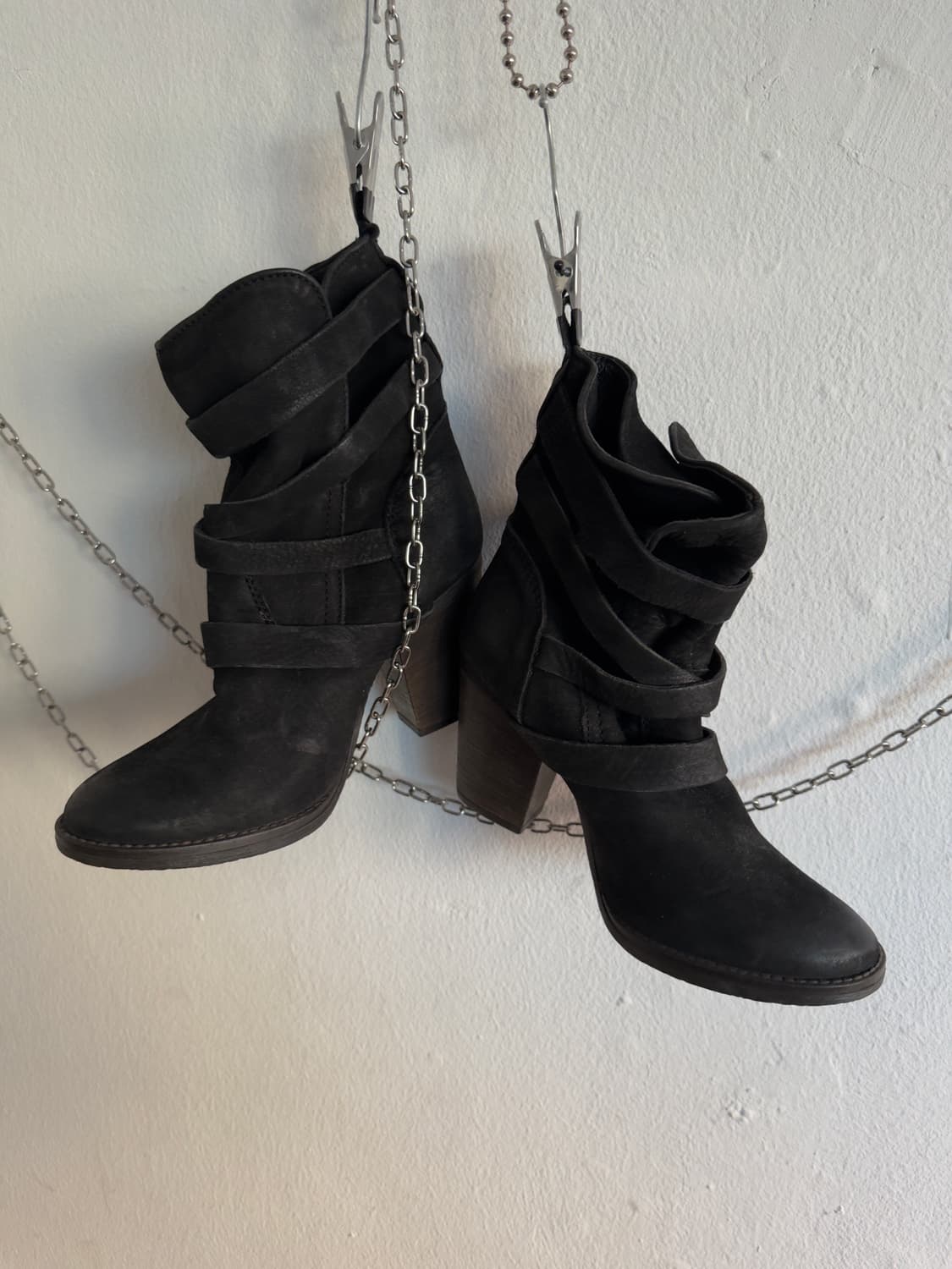 스티브 매든 아티저널 슈링크 레더 3버클 앵클부츠 상품이미지3