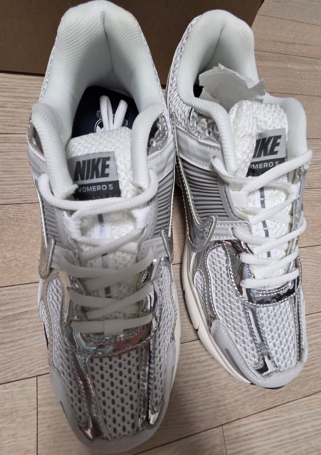 나이키 보메로 5 상품이미지5