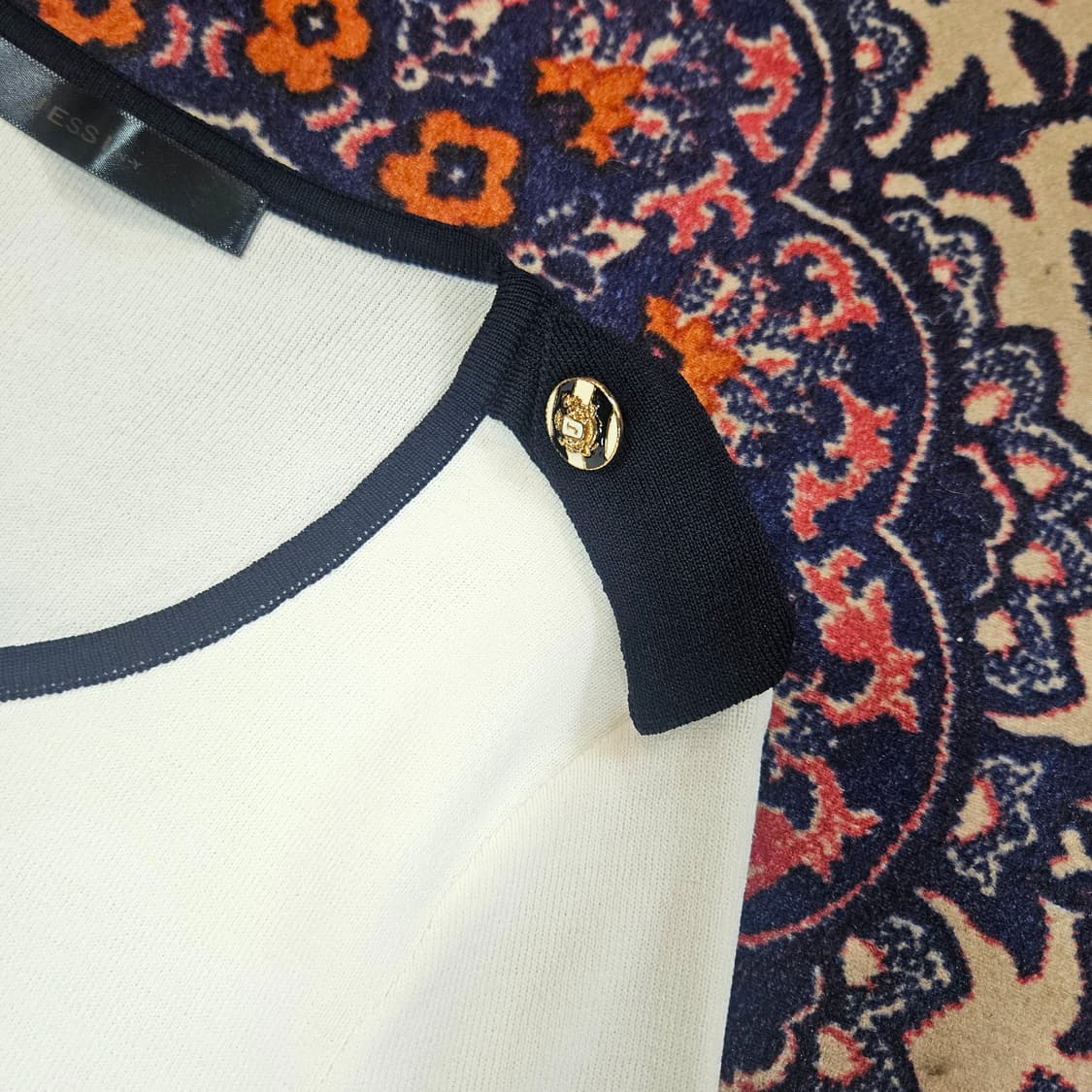 제시(JESSI) 꽉붙핏 스트라이프 레이온 원피스
 상품이미지3