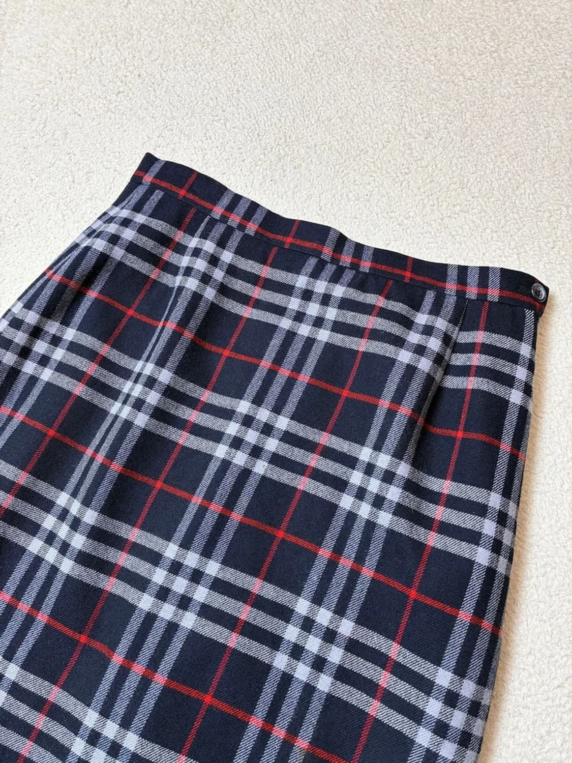 버버리 90's 노바체크 클래식 스커트 PN7682 상품이미지2