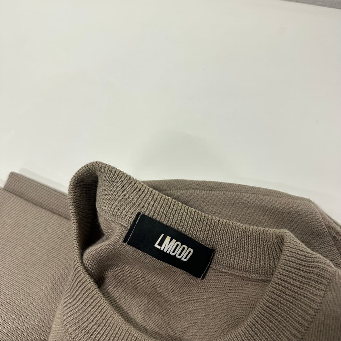 L 엘무드 베이지 루즈오버핏 라운드니트 상품이미지2