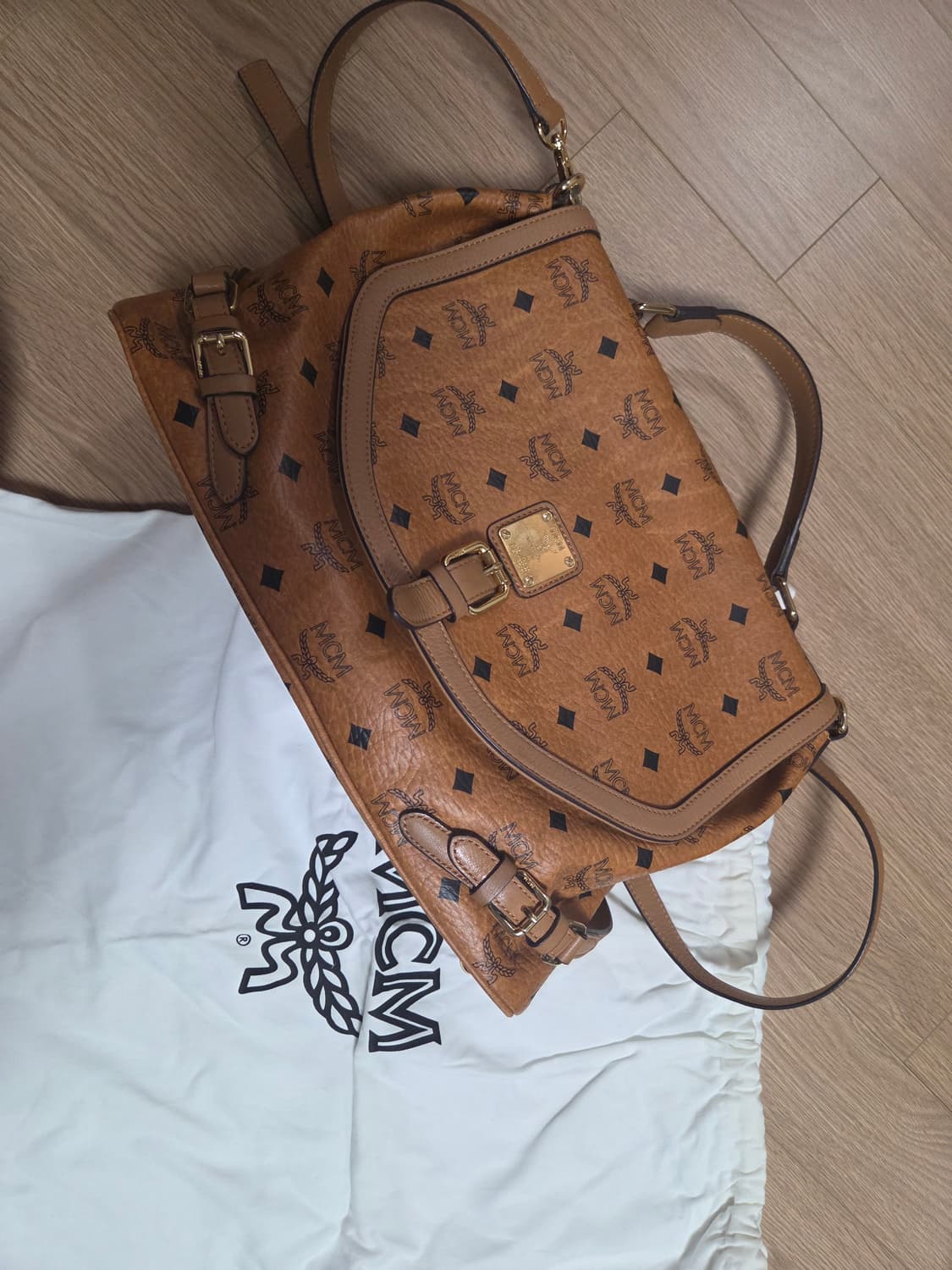 MCM 토트백 상품이미지1