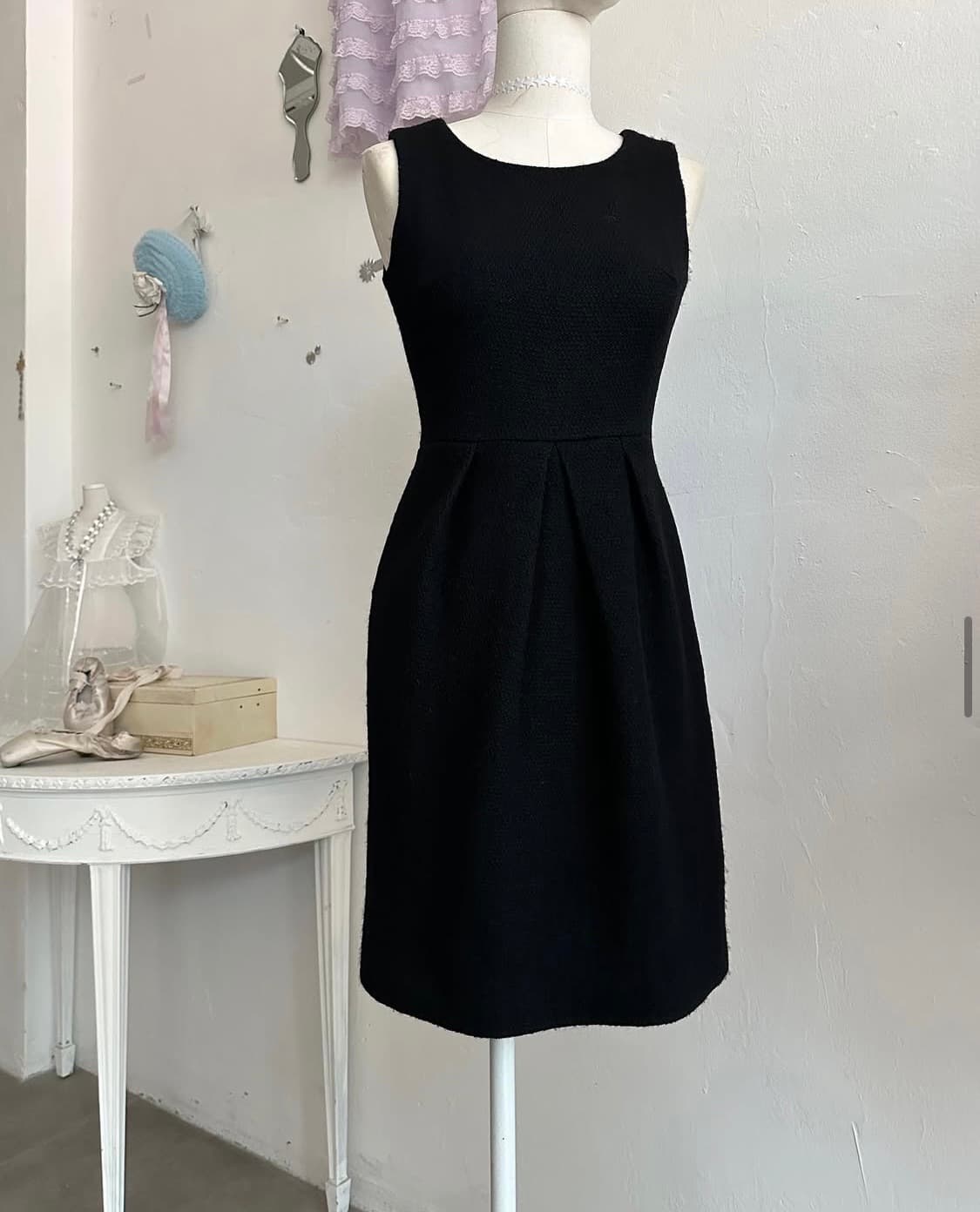 simplicity slim black wool dress 상품이미지1