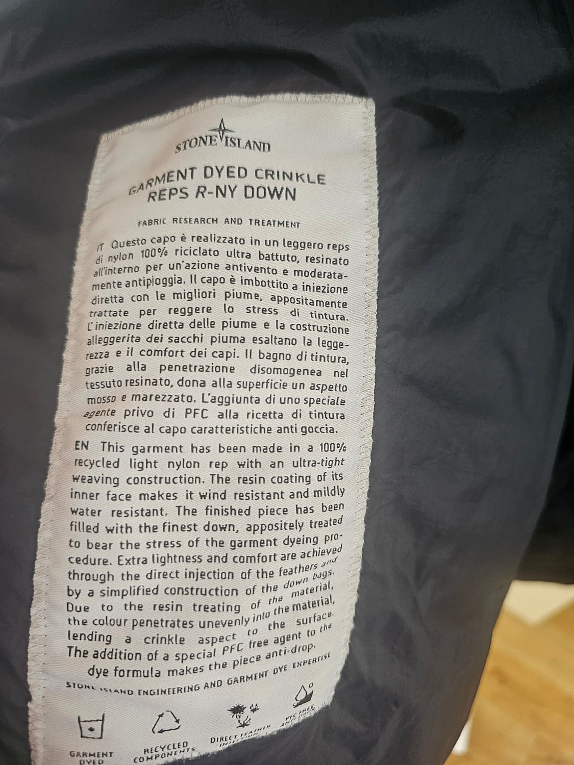 스톤아일랜드 24FW 크링클랩스 후드 블랙 상품이미지4