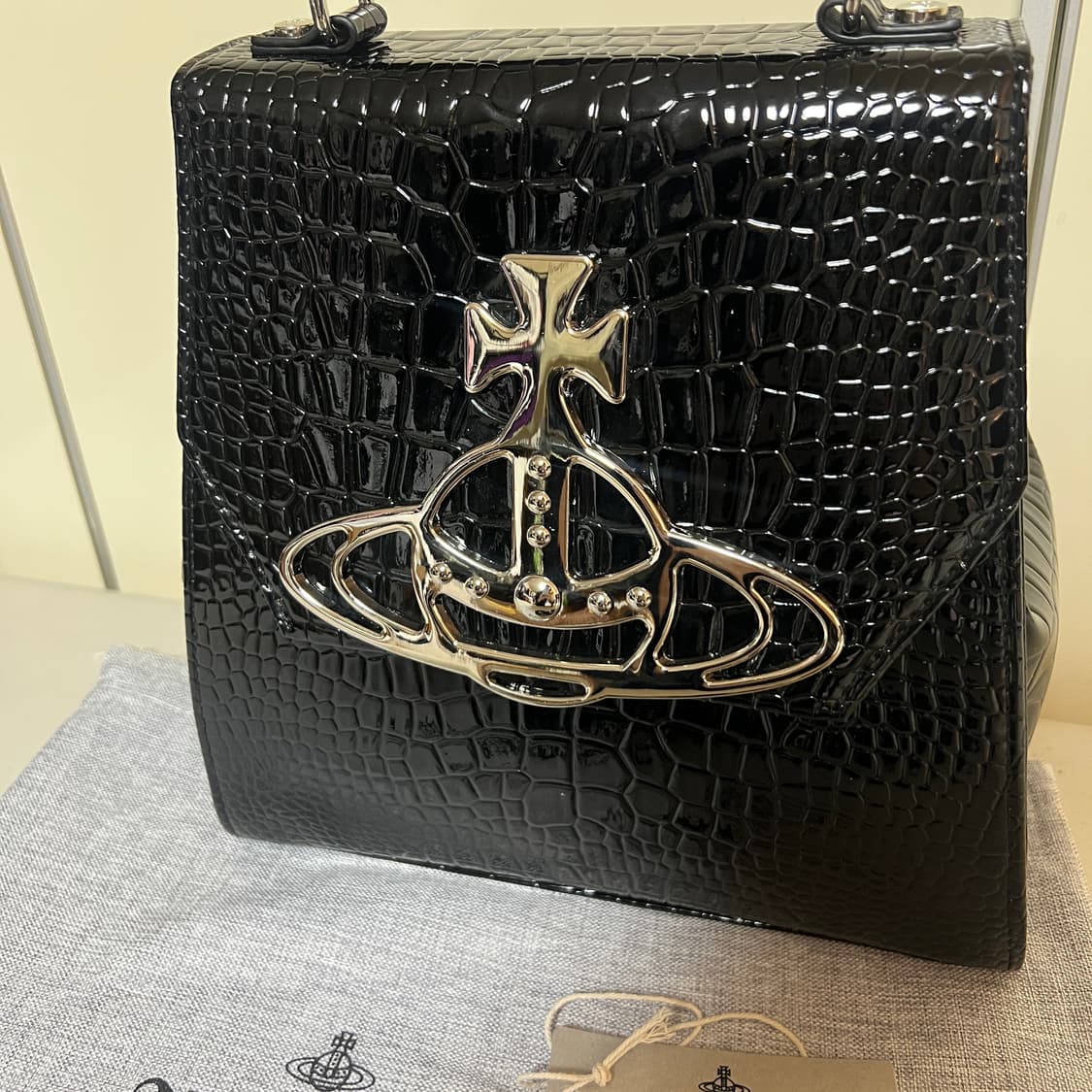 비비안웨스트우드 미디움 백팩 상품이미지4