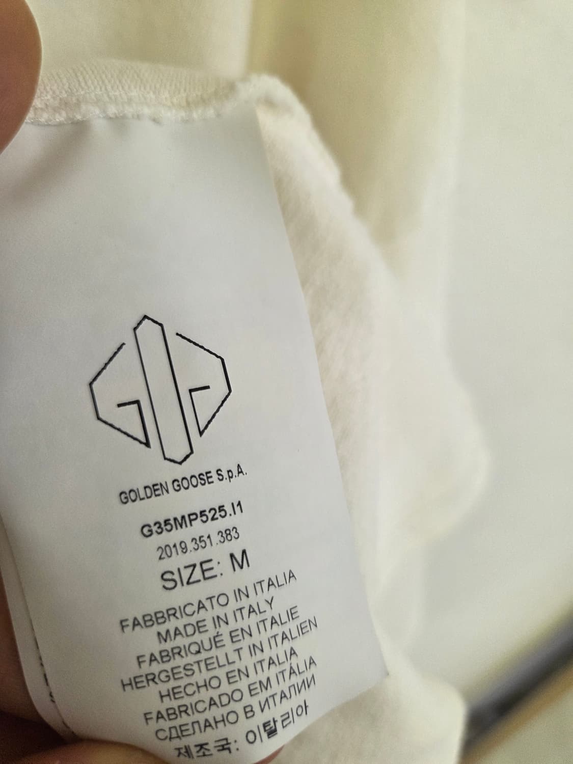 골든구스 반팔티 M사이즈 상품이미지3