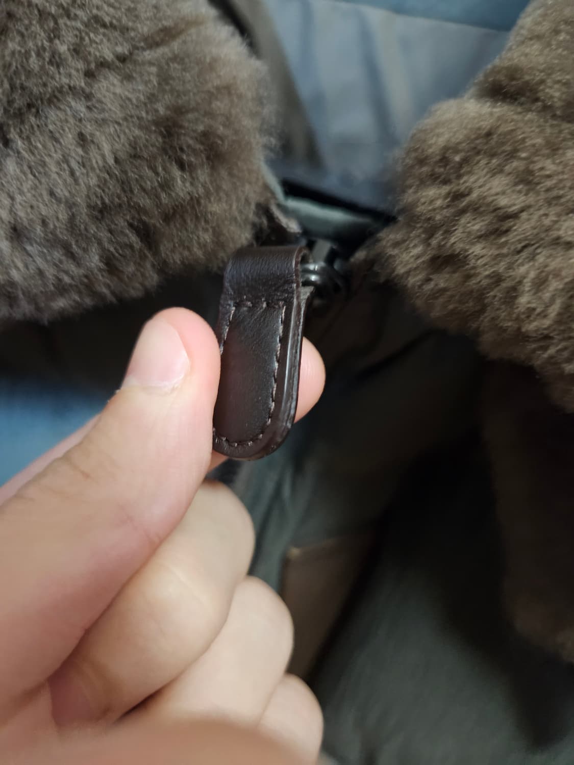 L 100) 이스트로그 B-15 플라이트 봄버 다운 점퍼 무스탕 패딩 상품이미지4