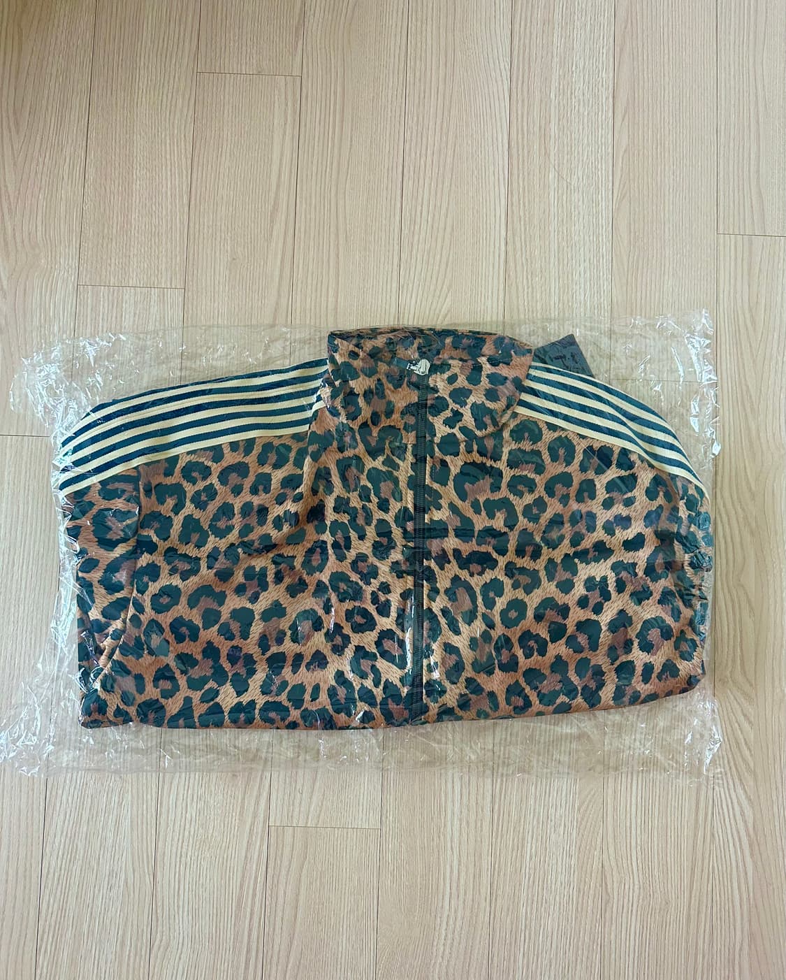 (새상품) 캐피탈 스무스 저지 레오파드  상품이미지2