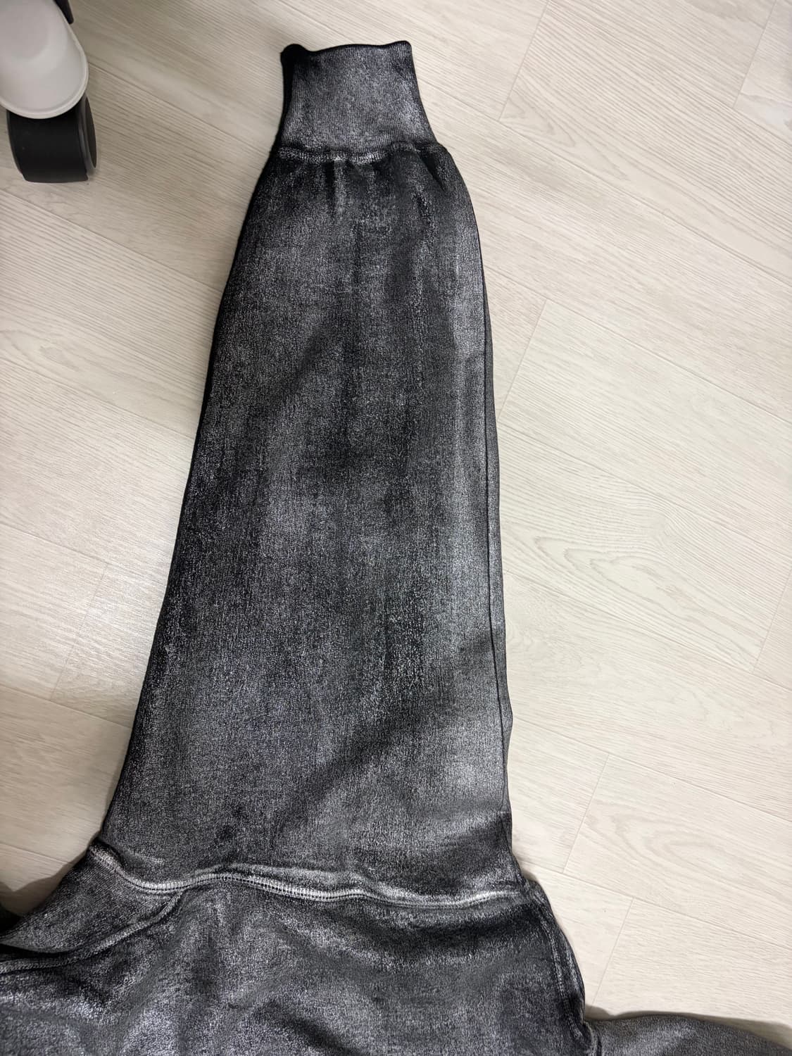 슈프림 x MM6 메종 마르지엘라 포일 로고 후드 스웻셔츠 블랙 24ss 상품이미지3