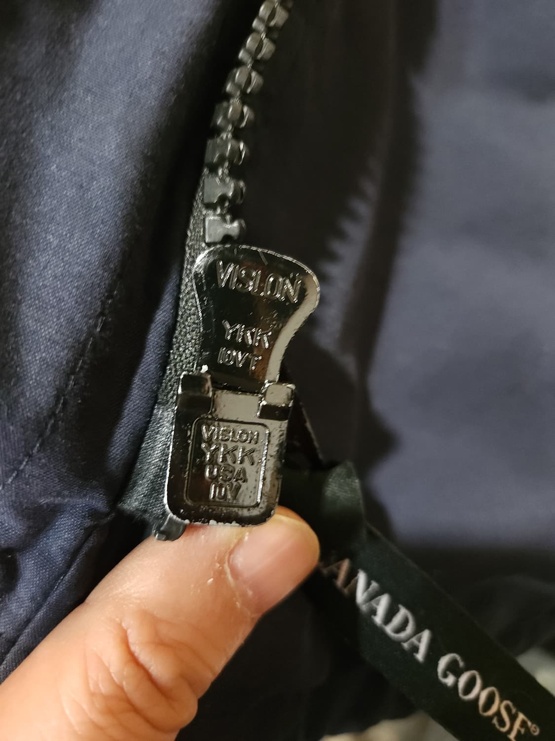 캐나다구스 몬테넬로 후드 다운 점퍼

 상품이미지9