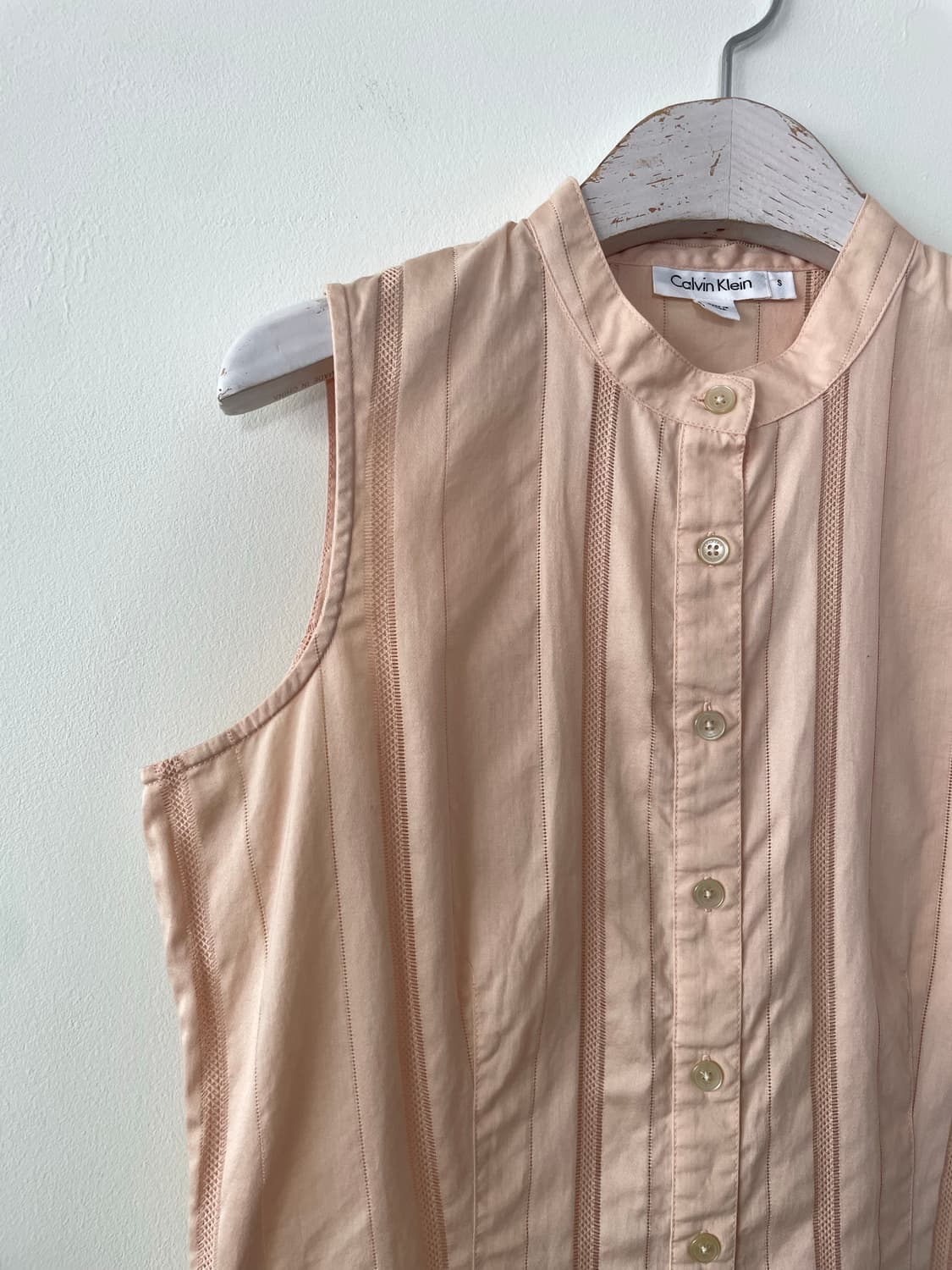 Calvin Klein pinstripe sleveless blouse 상품이미지3