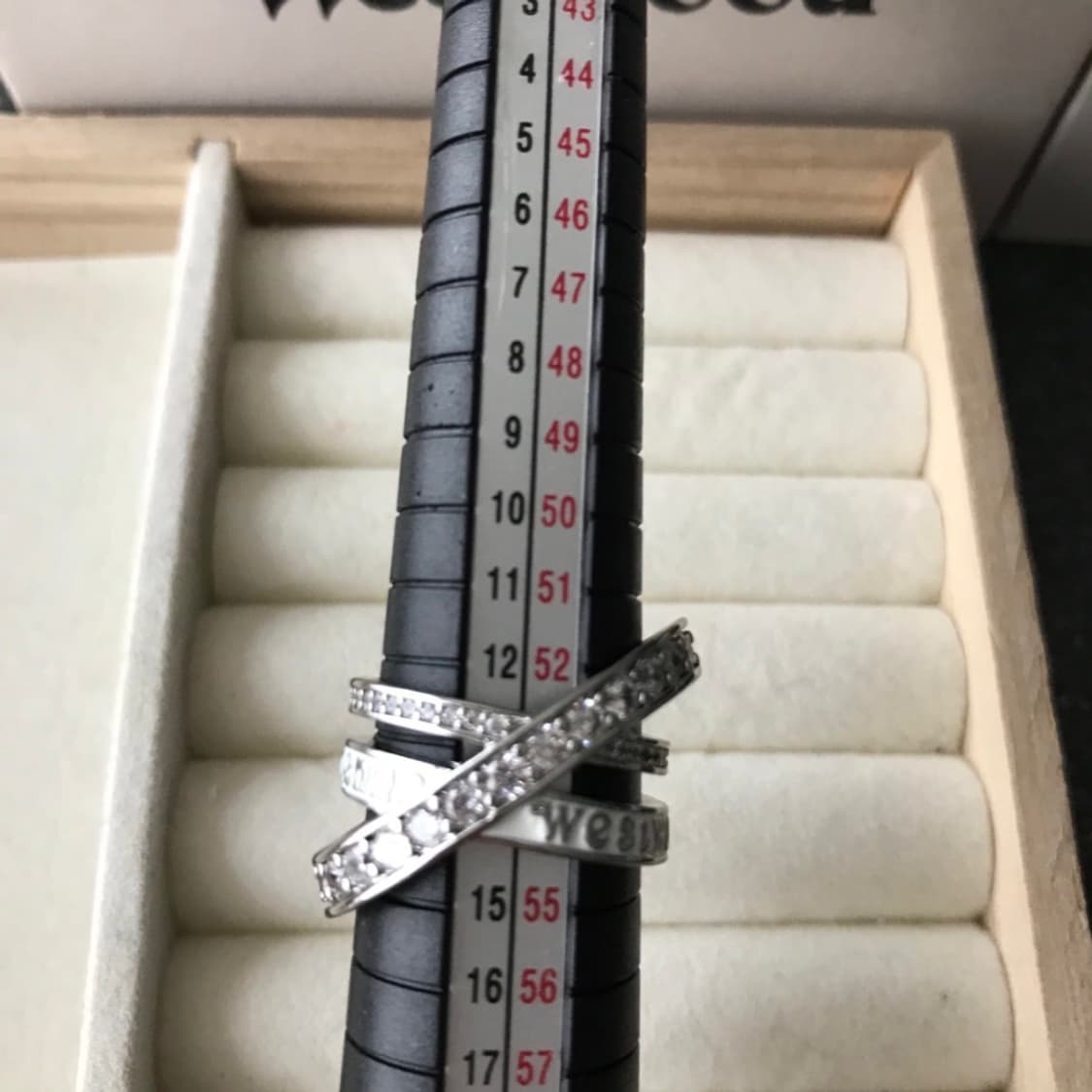 비비안 웨스트우드 아카이브 화이트 레터링 로고 각인 3단 레이어 링 반지 상품이미지4