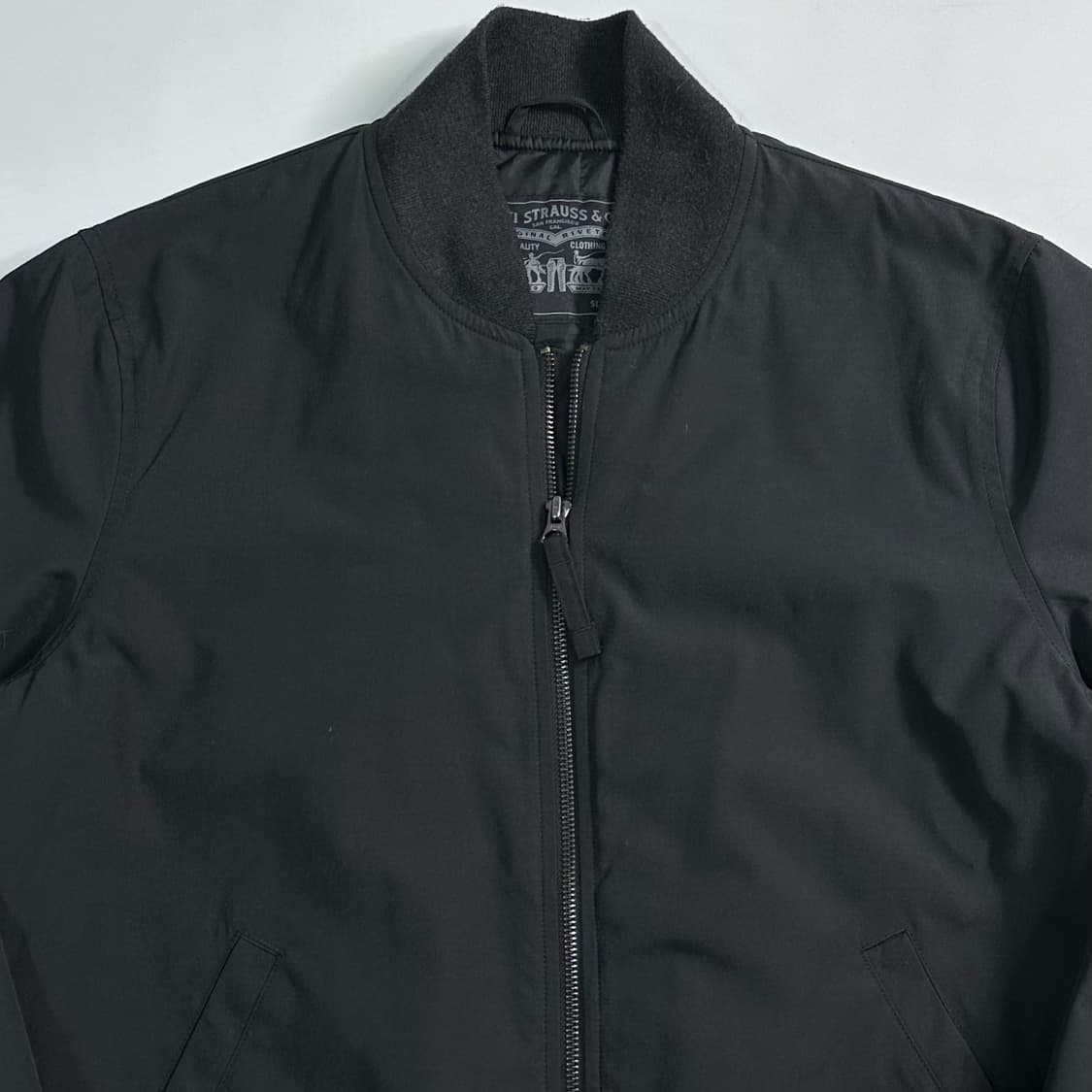 리바이스 블랙 봄버 자켓 상품이미지2